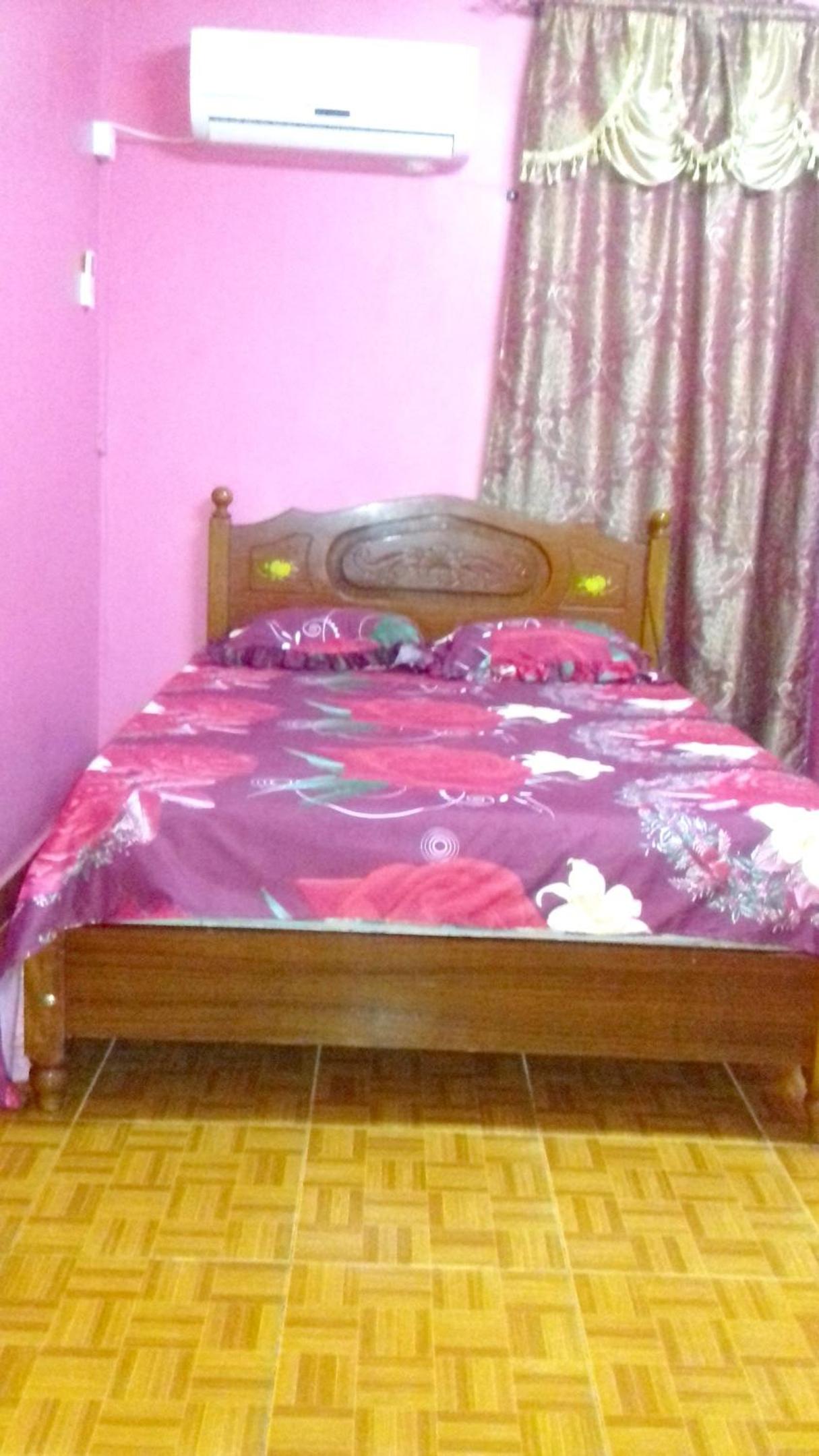 Studio at Pointe aux piments 200 m away from the beach with shared pool balcony and wifi