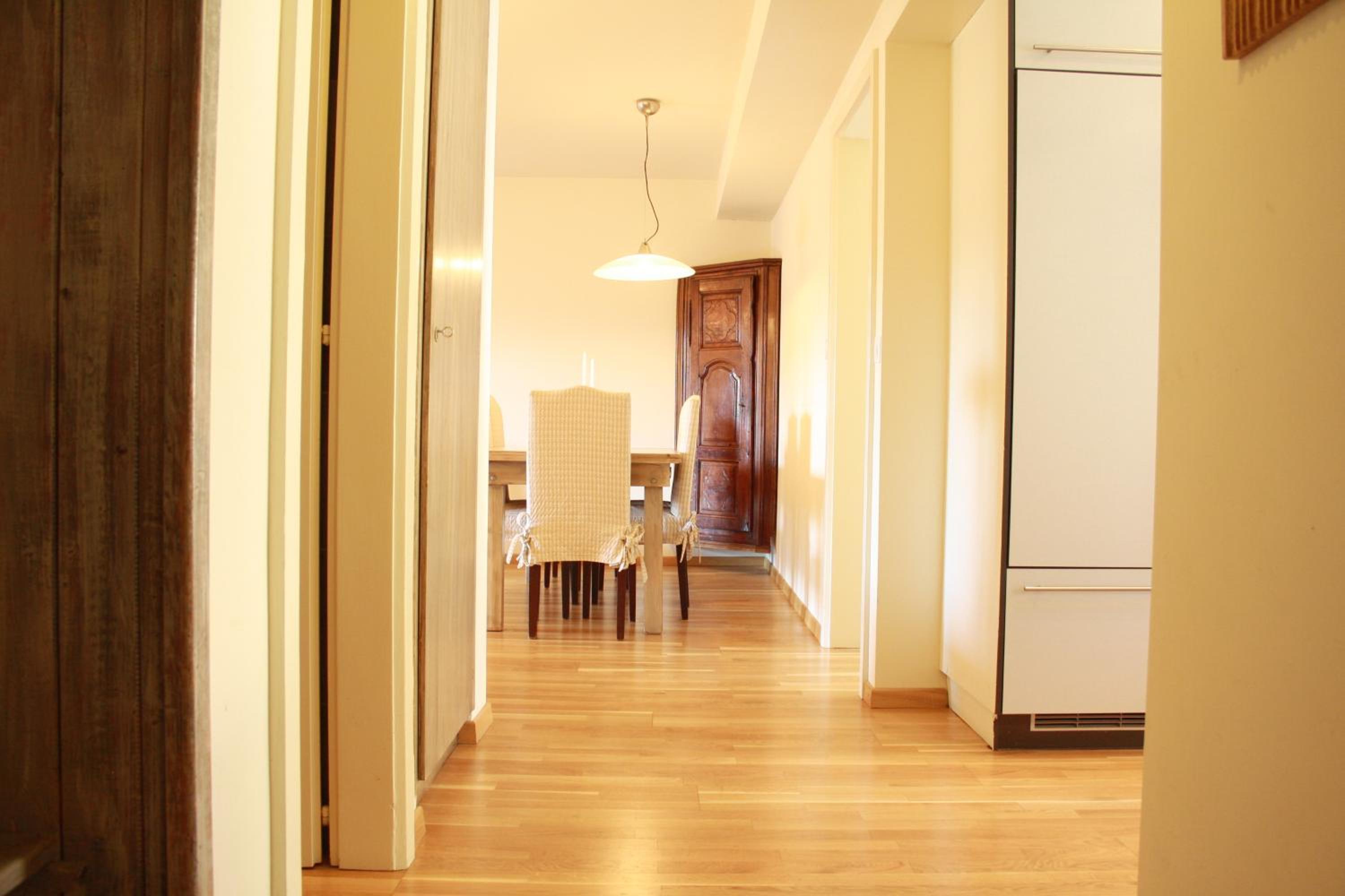 Modern & Central, Ambassadeurs