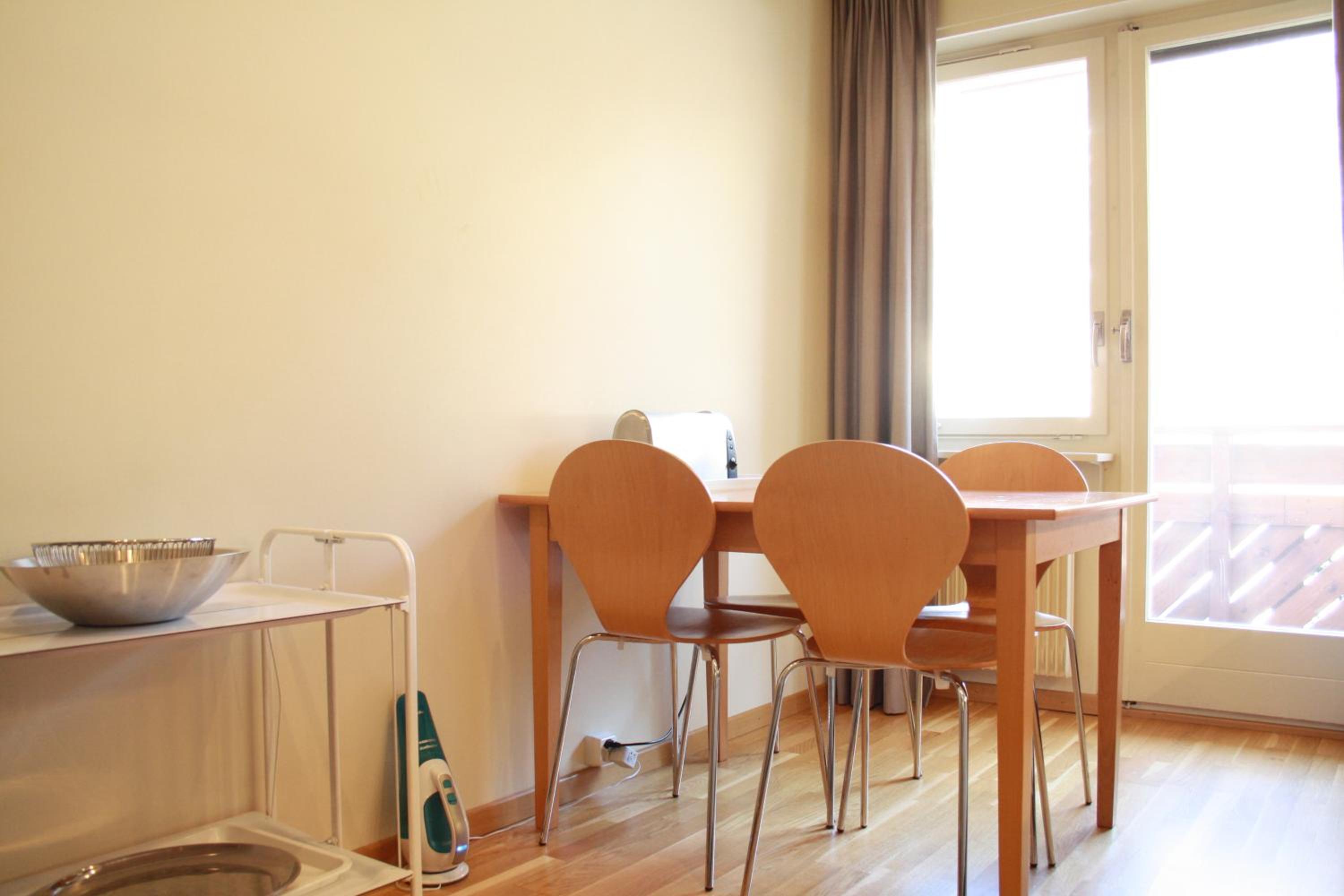 Modern & Central, Ambassadeurs