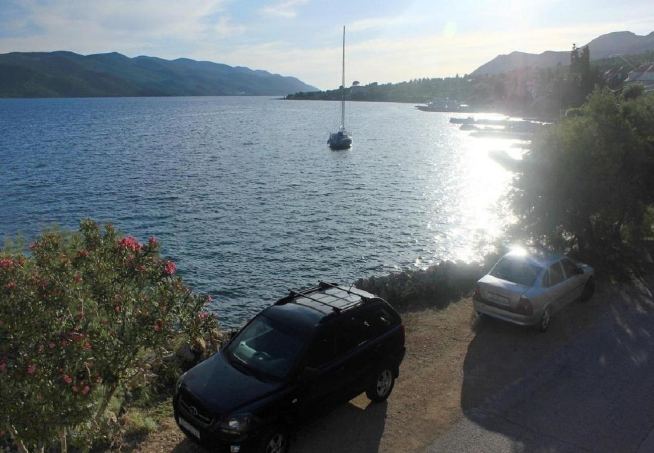 Apartments Nevenkos - 20 m from beach view 5