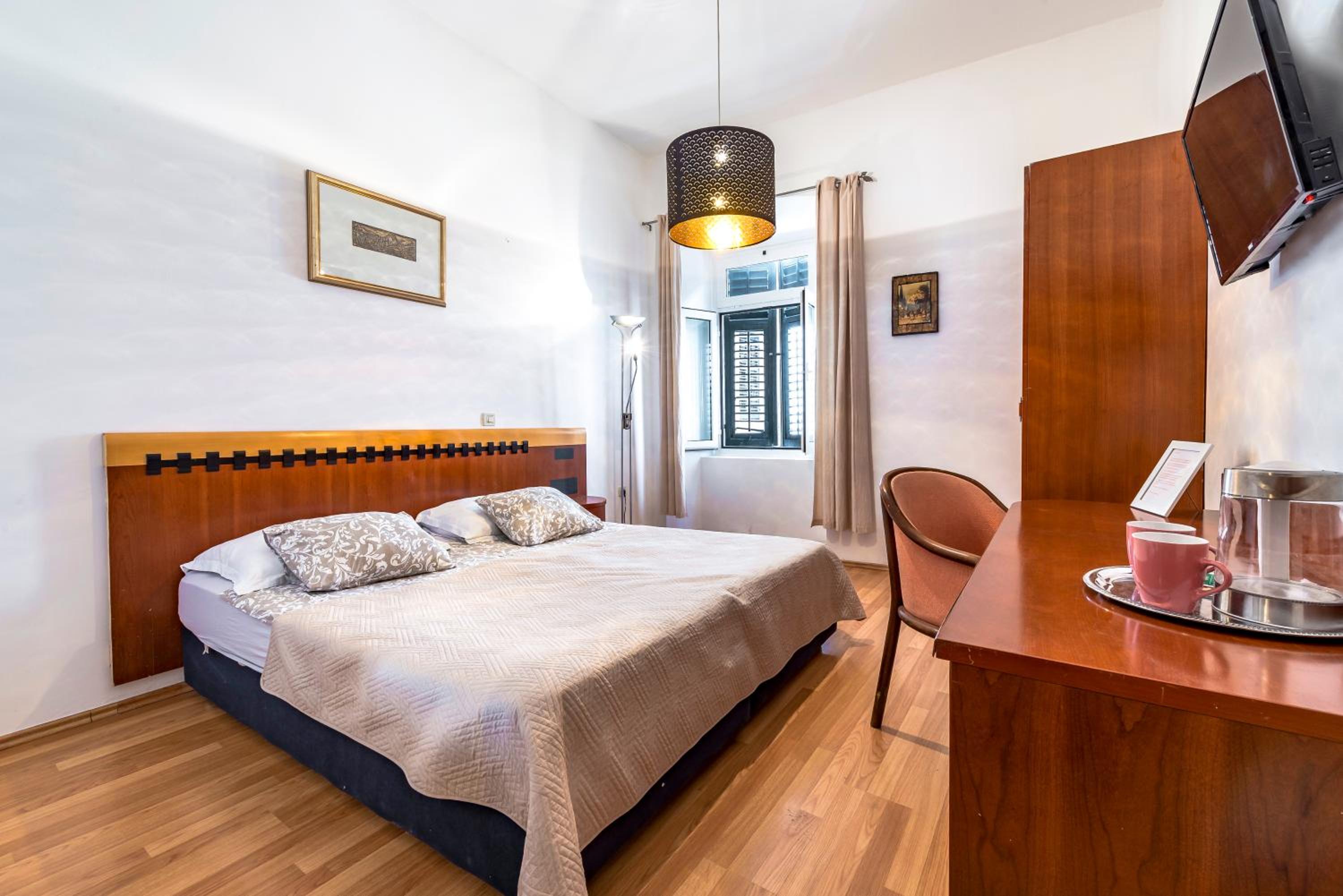 Kaboga street Rooms