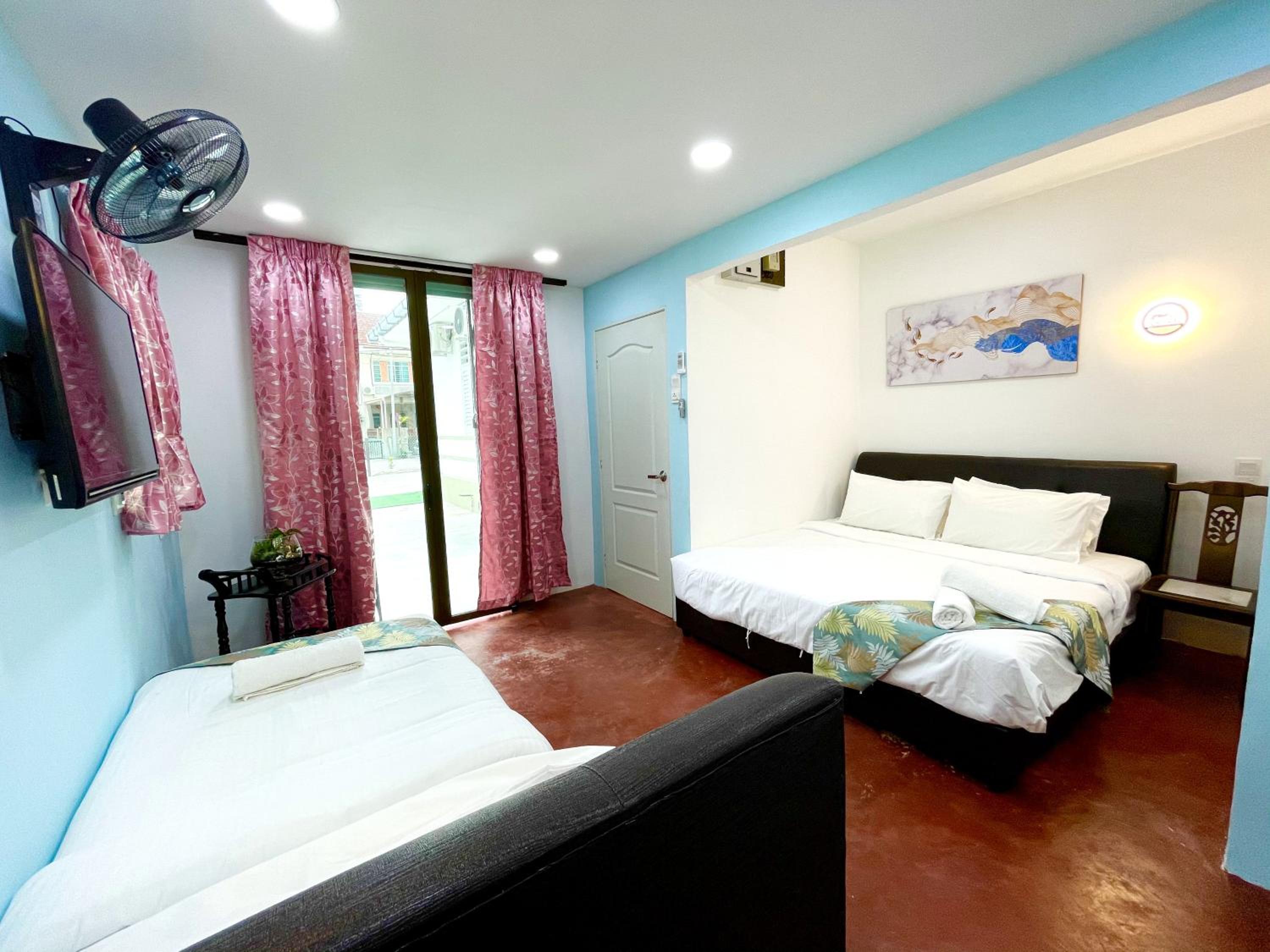 Gurney Treasure - The Vintage Villa by Little Cabin photo 3