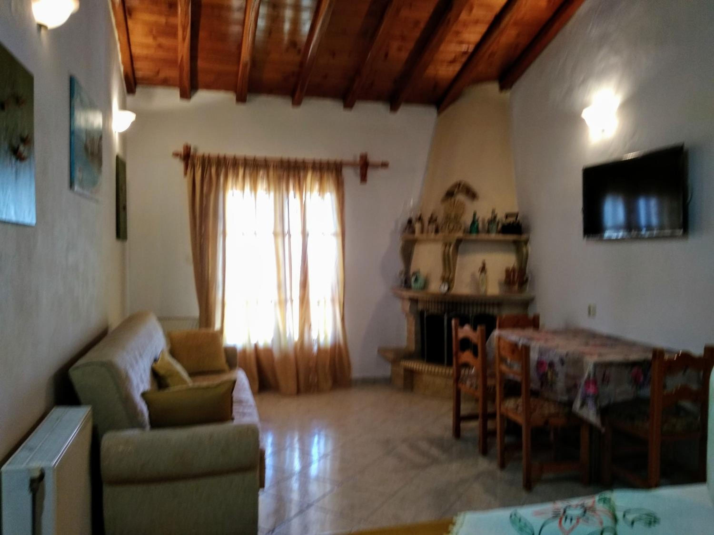 villa axiothea