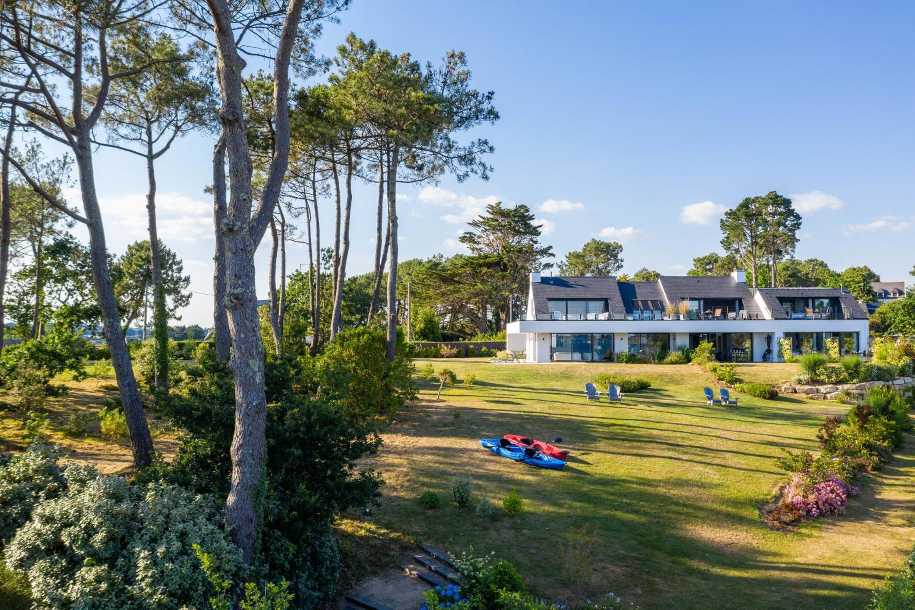 La Villa du Guern view 2