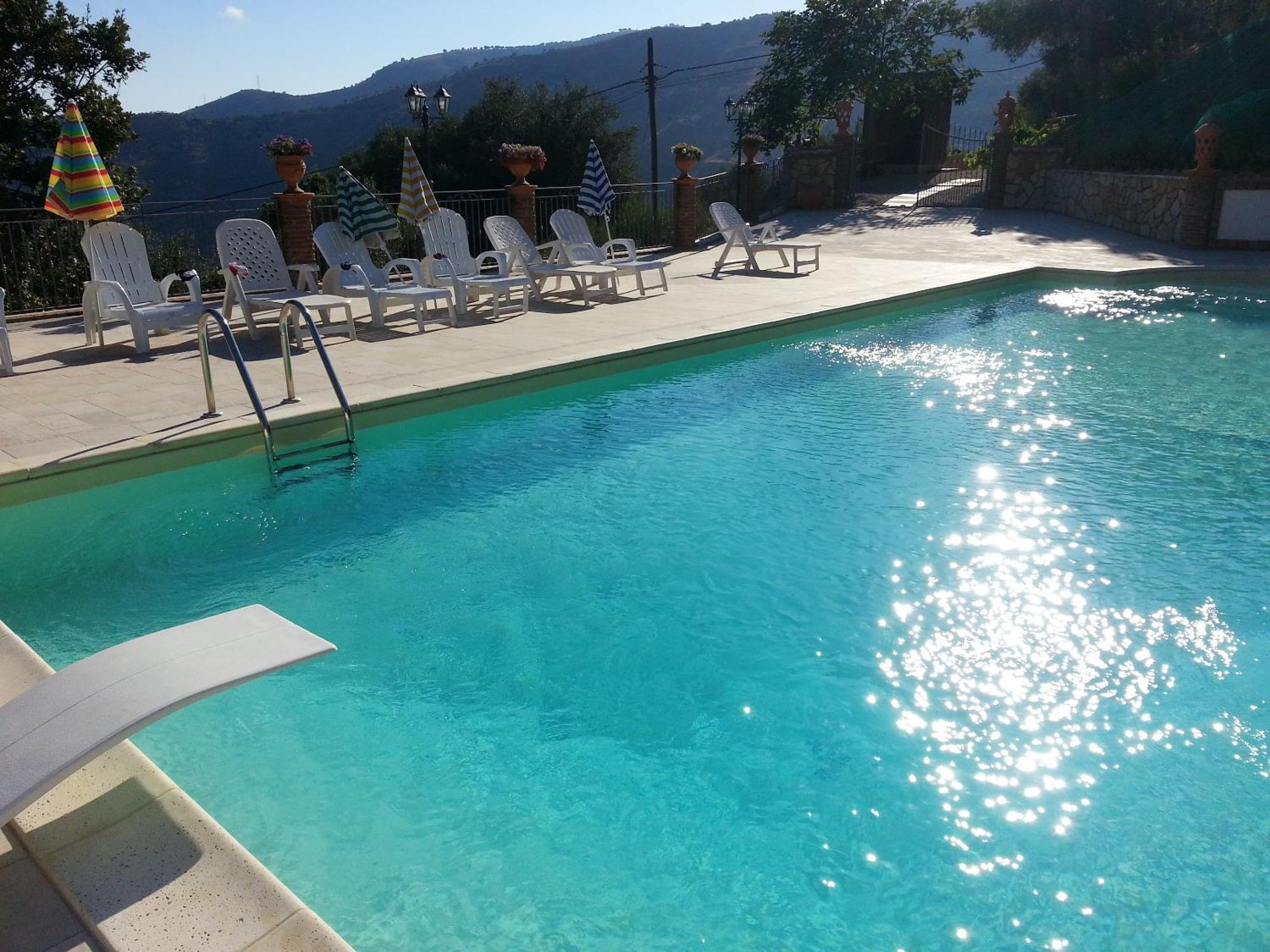 One bedroom appartement with sea view shared pool and furnished terrace at Reitano 5 km away from the beach