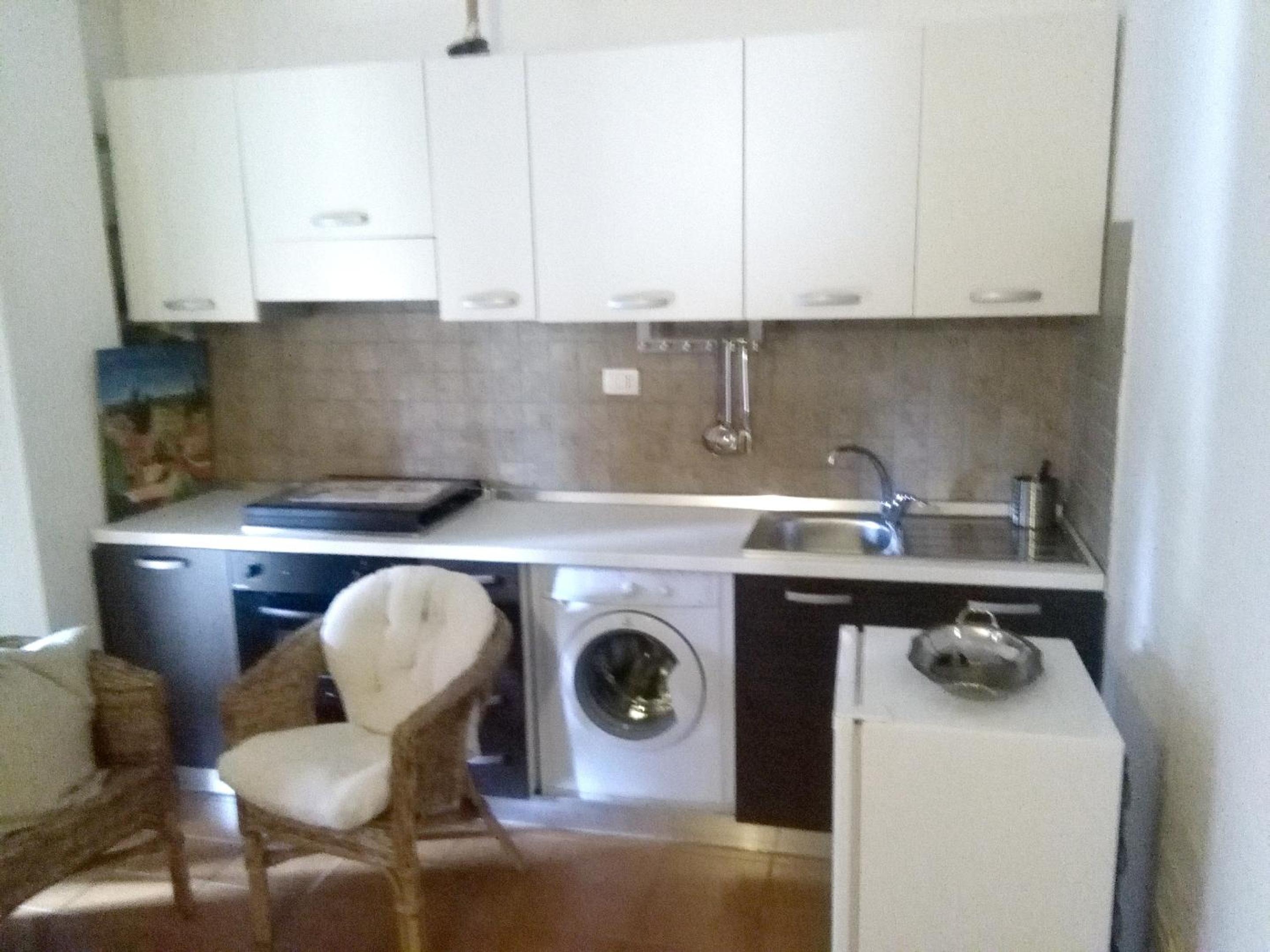One bedroom house at Praialonga 200 m away from the beach with enclosed garden and wifi view 4