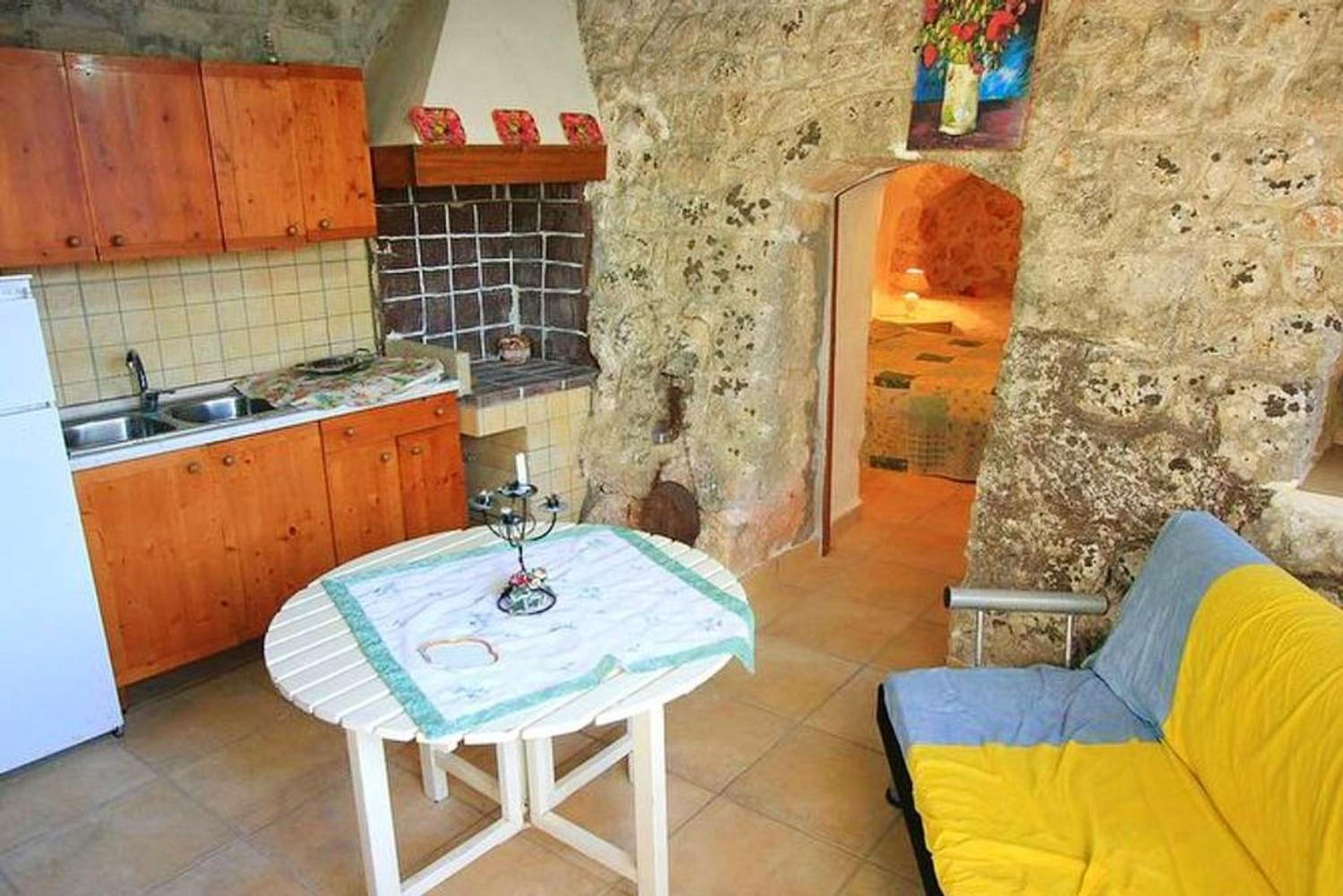 One bedroom appartement with shared pool garden and wifi at Castrignano del Capo 4 km away from the beach