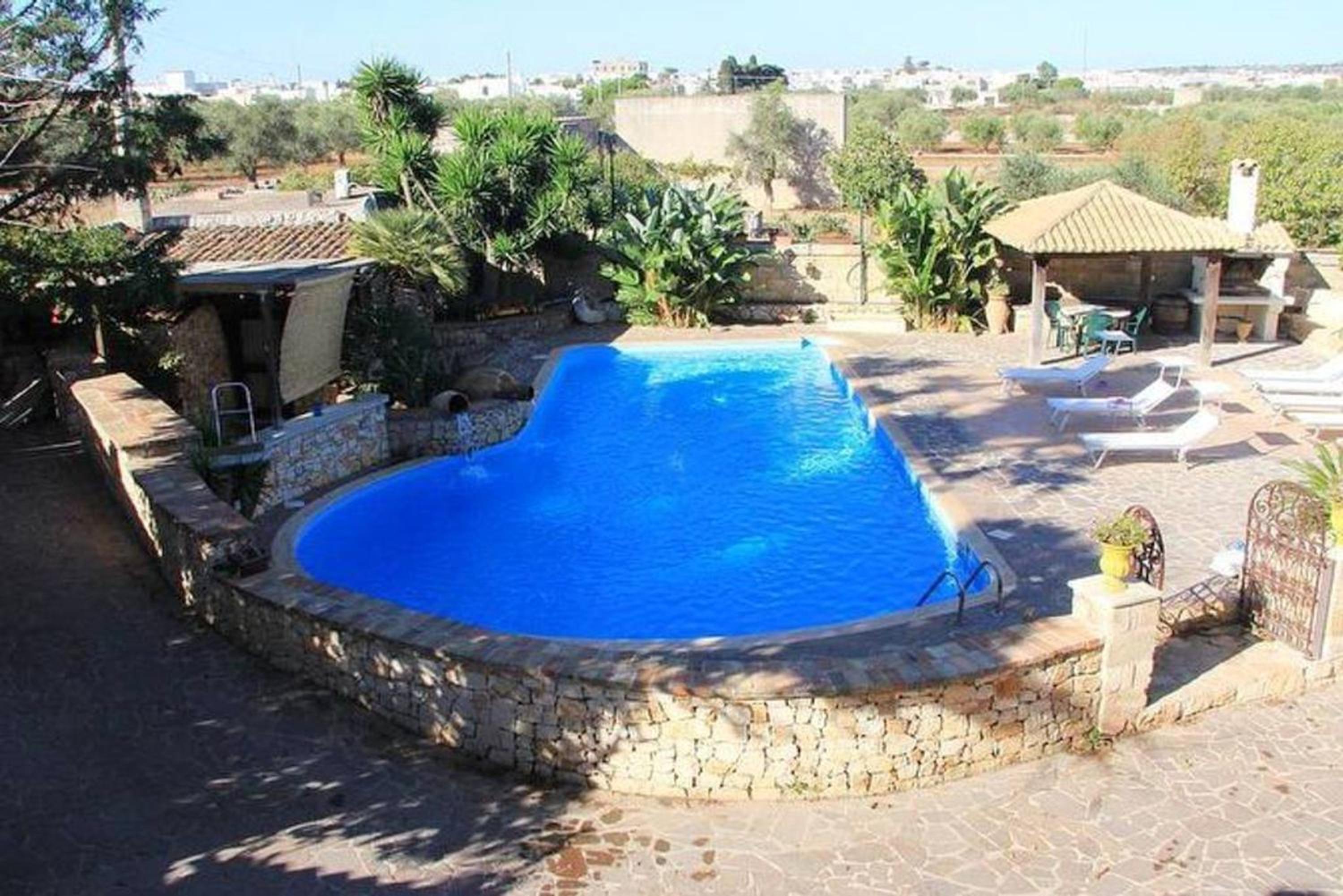 One bedroom appartement with shared pool garden and wifi at Castrignano del Capo 4 km away from the beach
