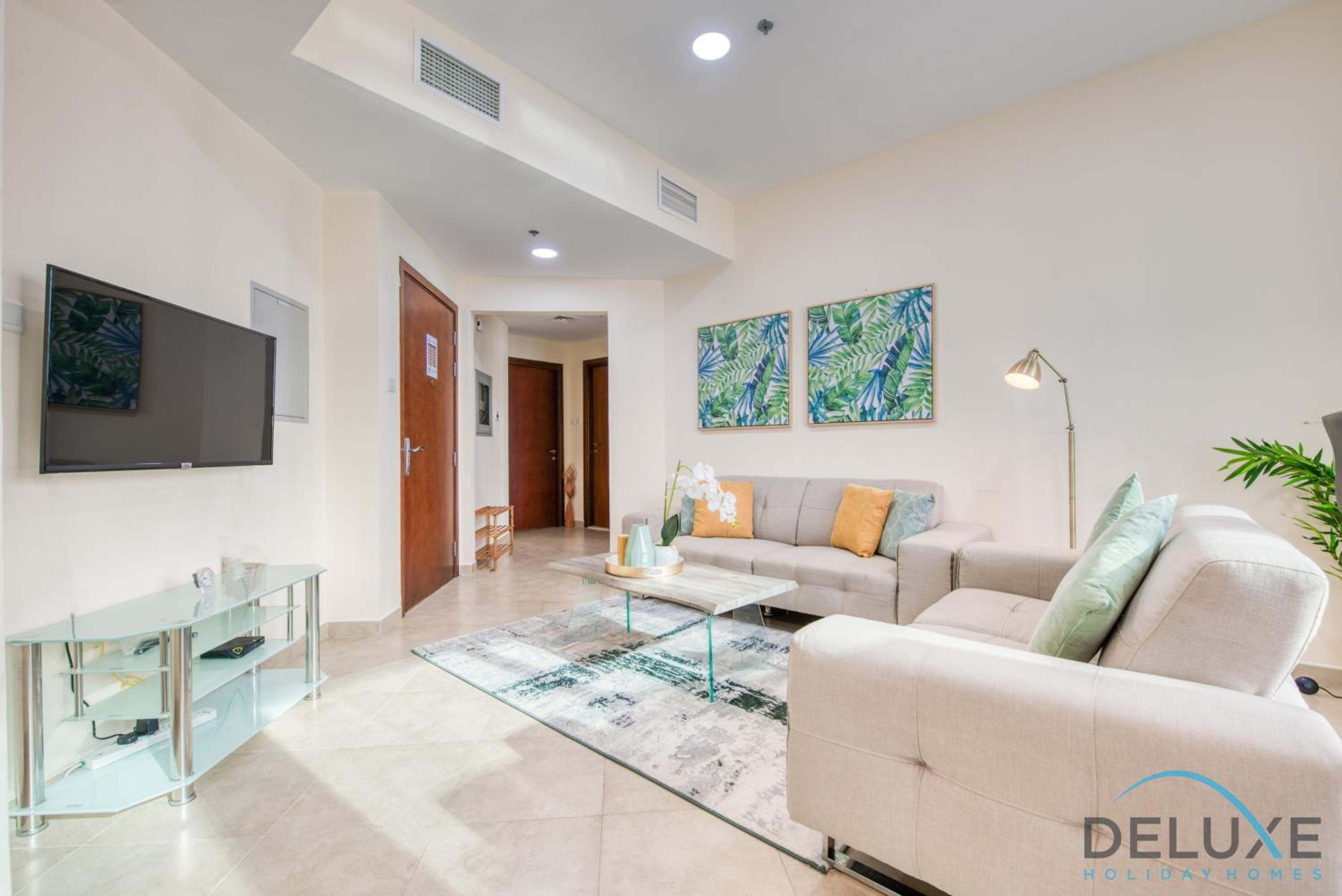 Cozy 2-Bedroom Apartment at Dubai Gate 2, JLT by Deluxe Holiday Homes