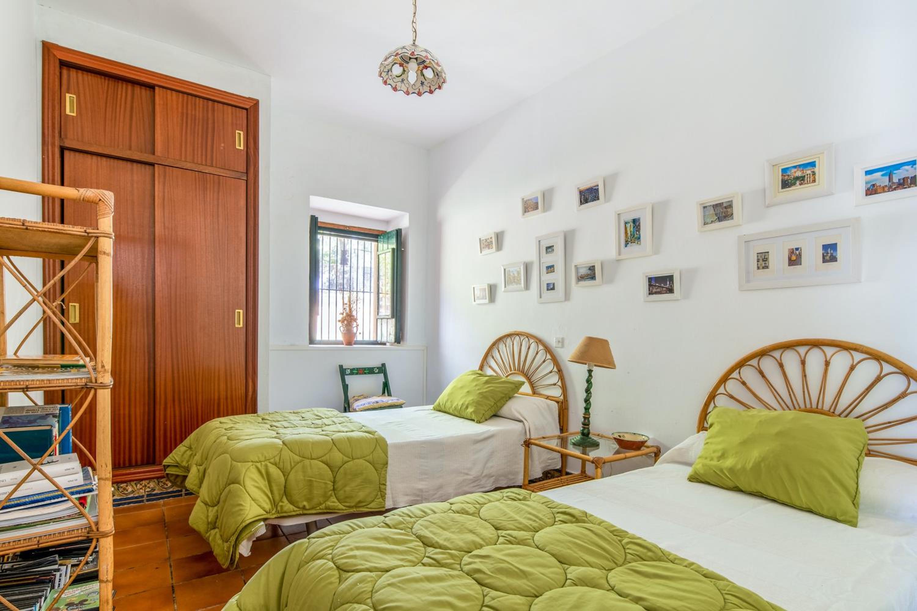 4 bedrooms villa with private pool and enclosed garden at Cortegana photo 3