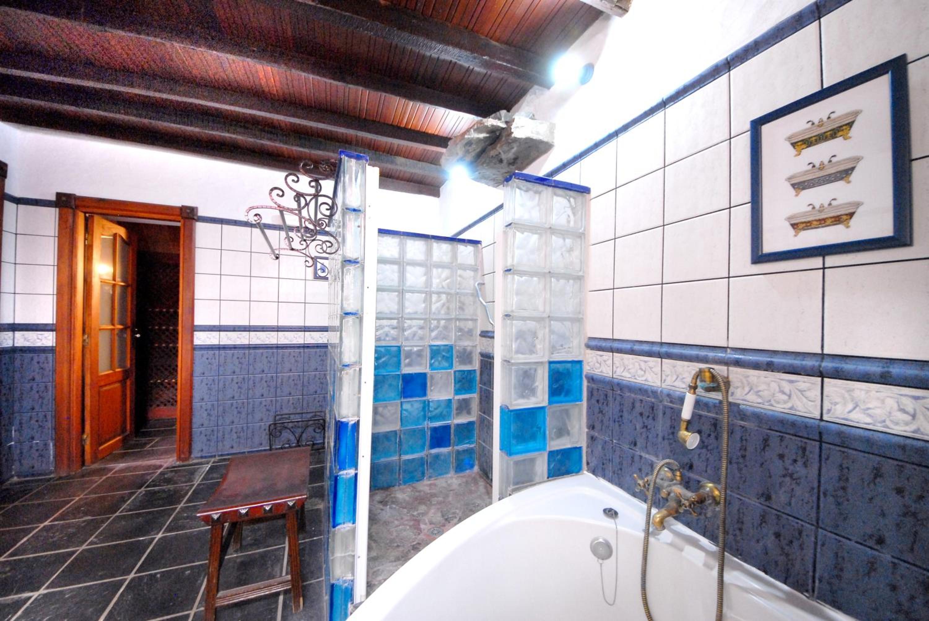 3 bedrooms house with sea view enclosed garden and wifi at Icod de los Vinos 5 km away from the beach