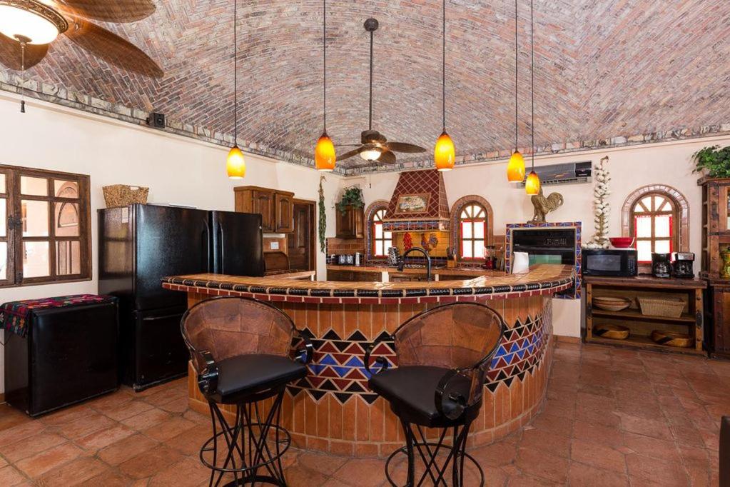 Casa San Miguel - Beachfront House