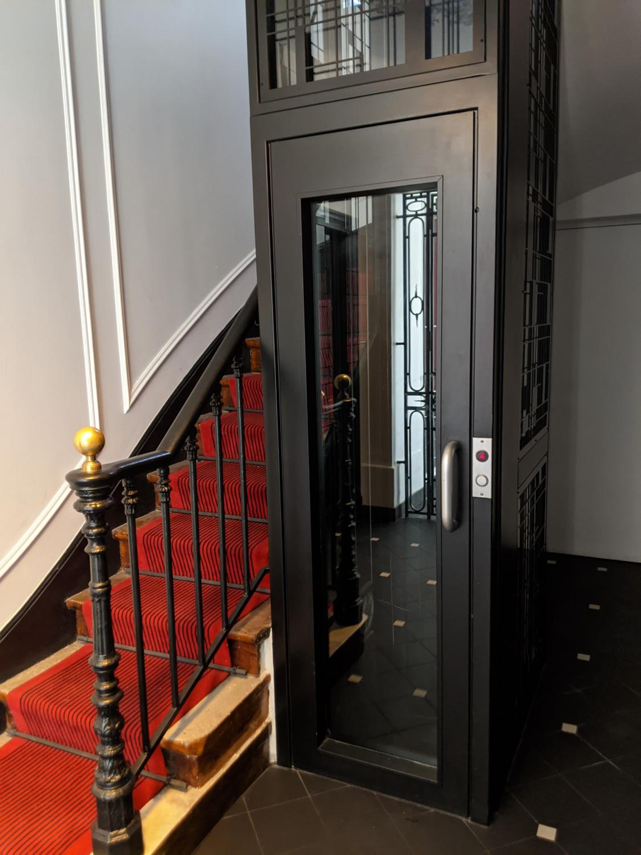 RESIDENCES HARCOURT - Ile Saint Louis - PARIS