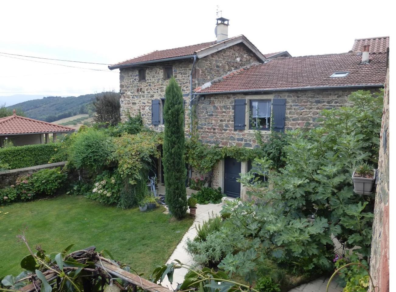 Le Clos du Merle view 2