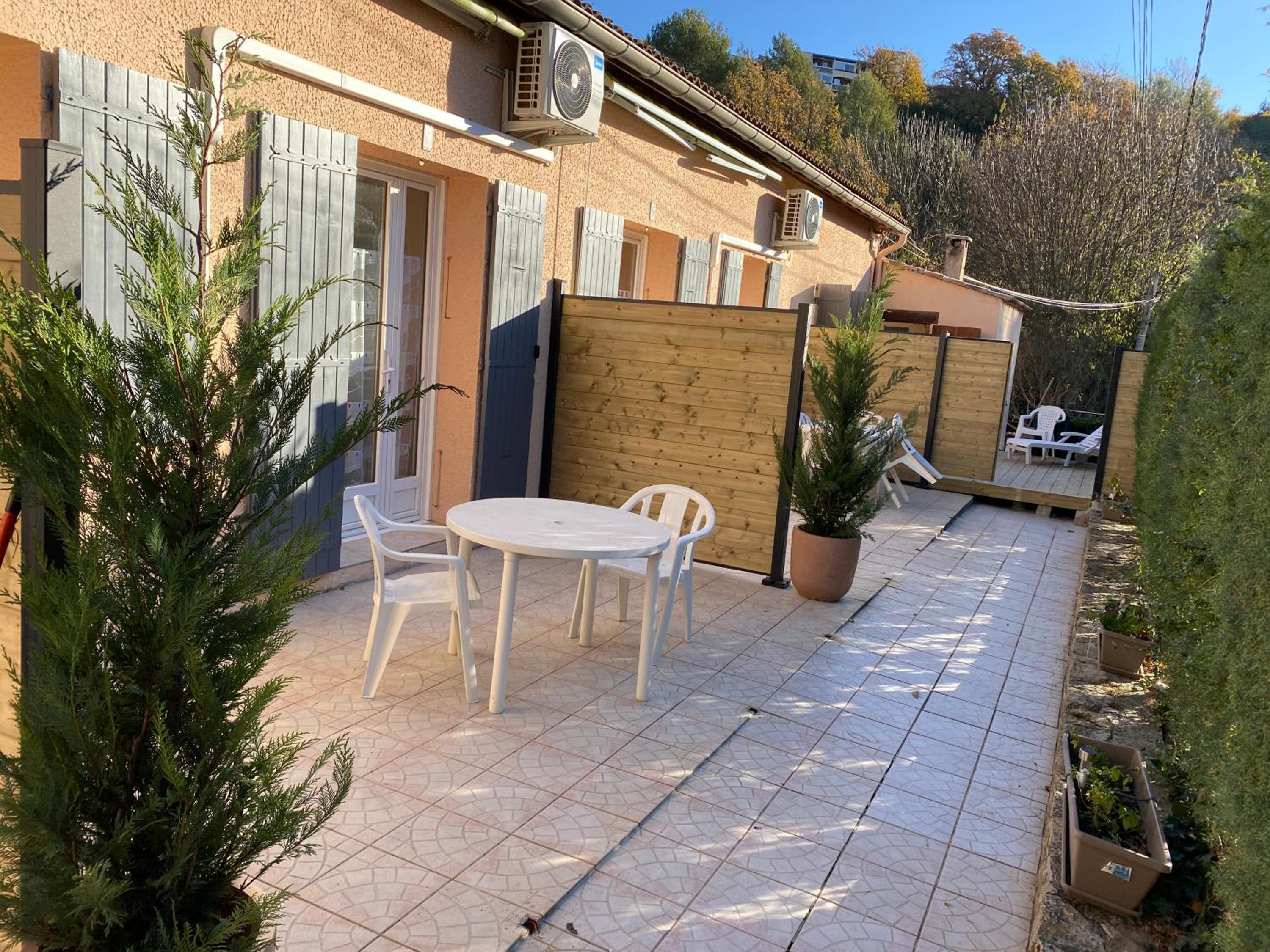 RESIDENCE VALLON PARADIS view 2