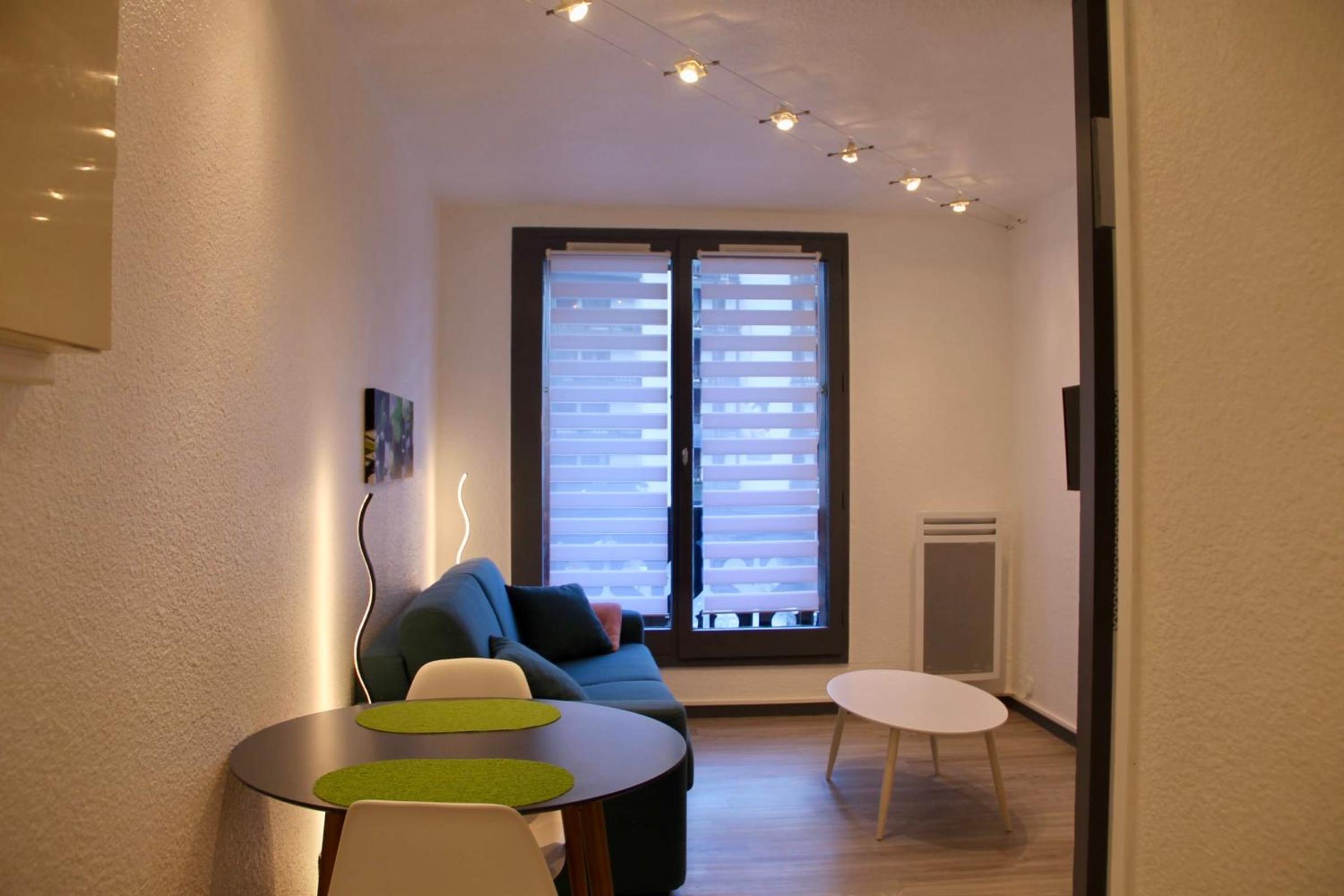 Modern Studio Proche Centre Chamonix view 2