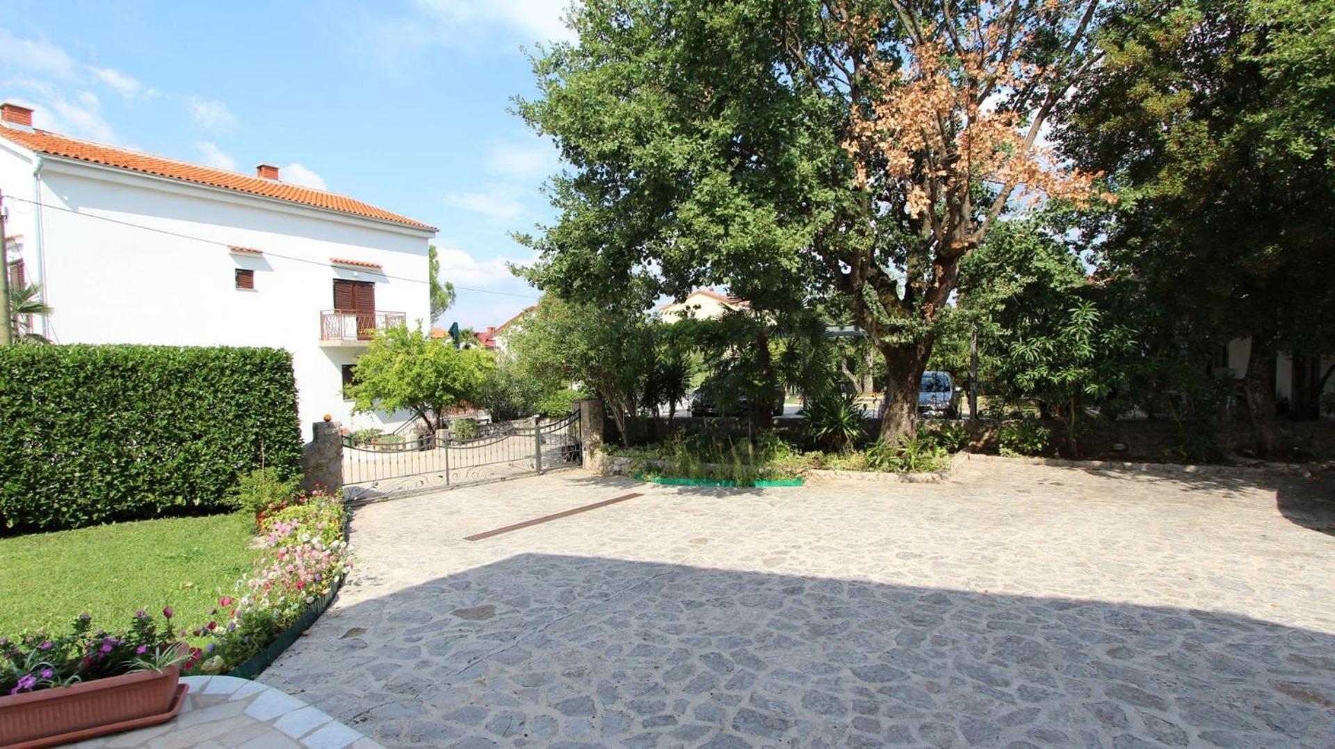 Apartment Prosinečki
