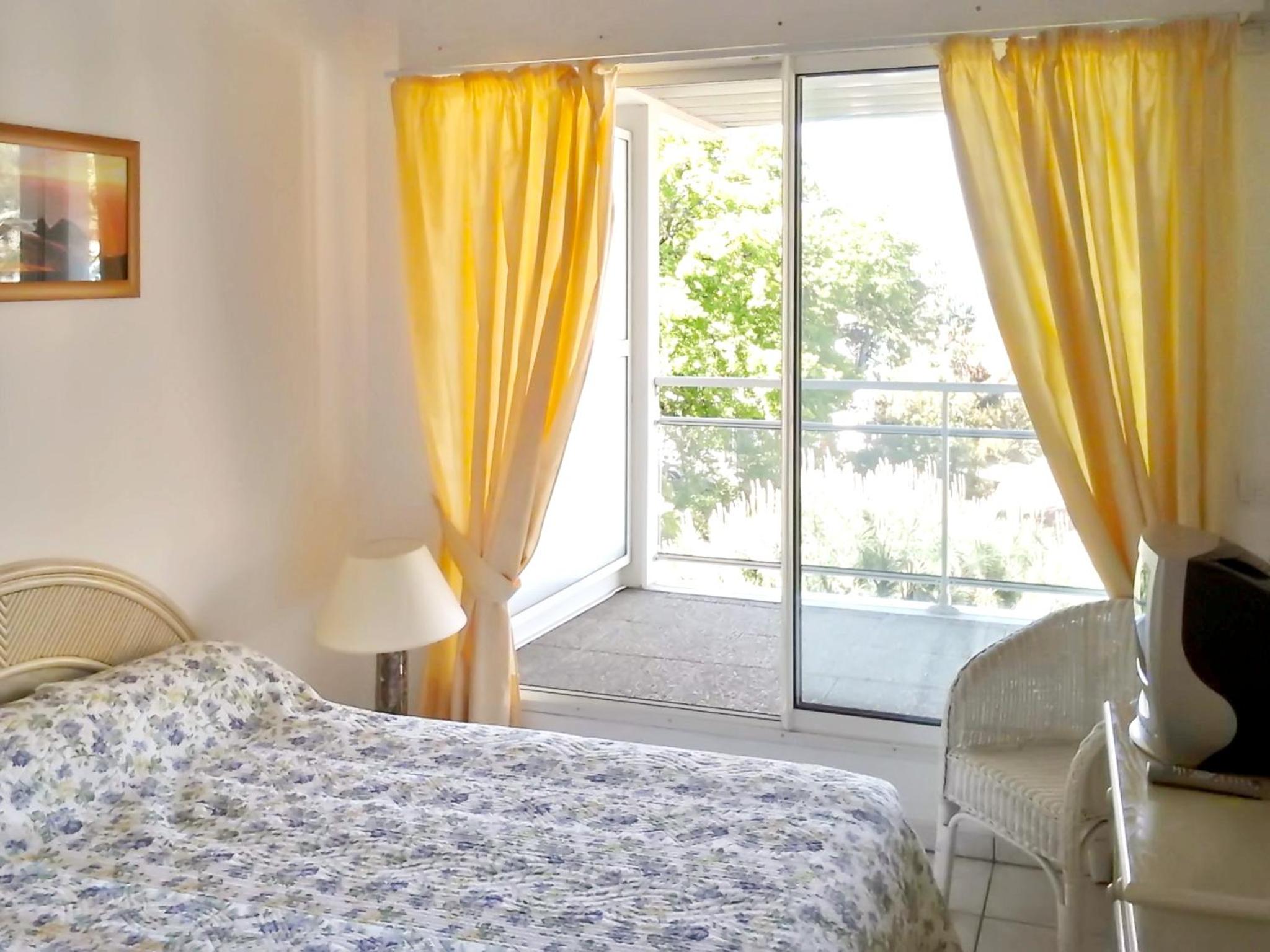 Appartement d'une chambre a Arcachon a 30 m de la plage avec vue sur la mer terrasse amenagee et wifi view 2