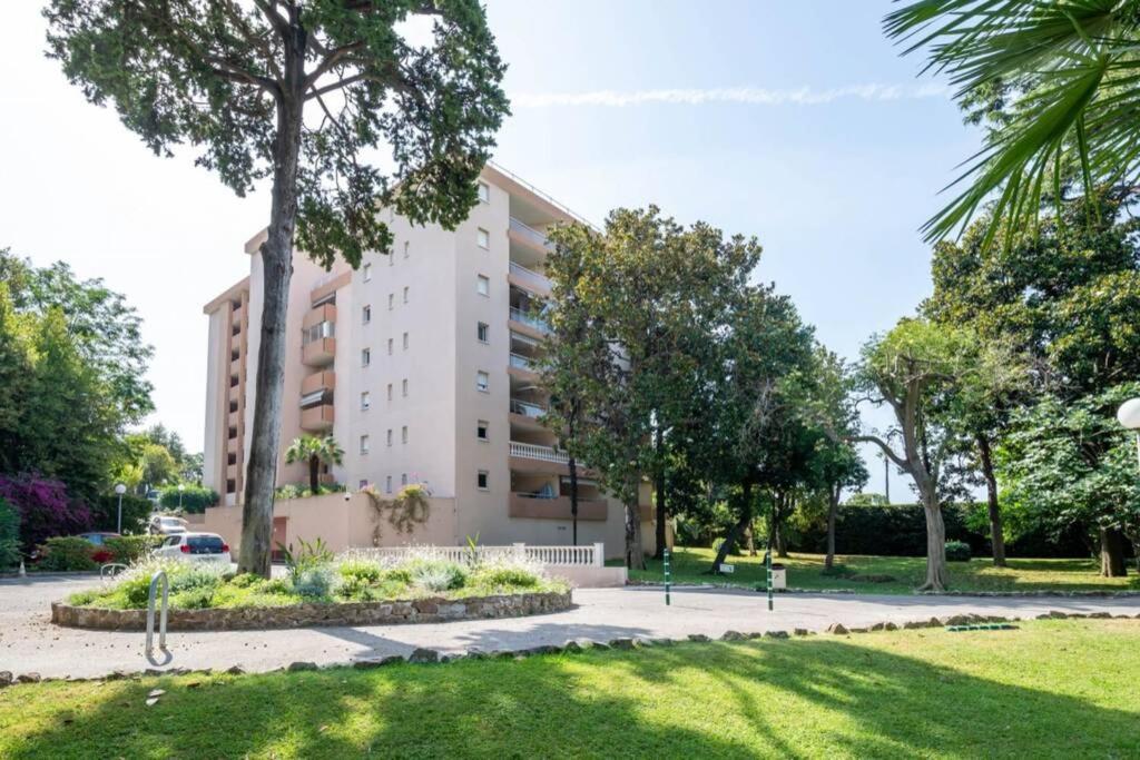 Duplex avec vue sur mer et piscine photo 4