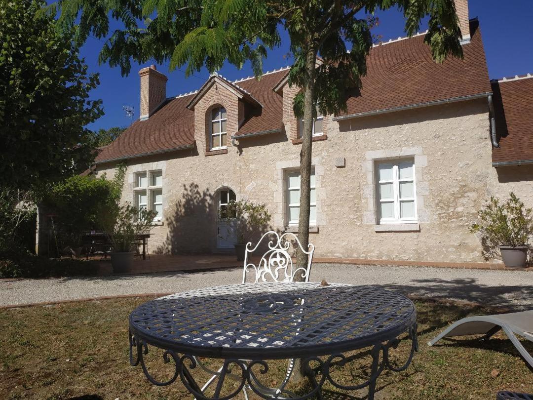 closerie des laudieres view 3