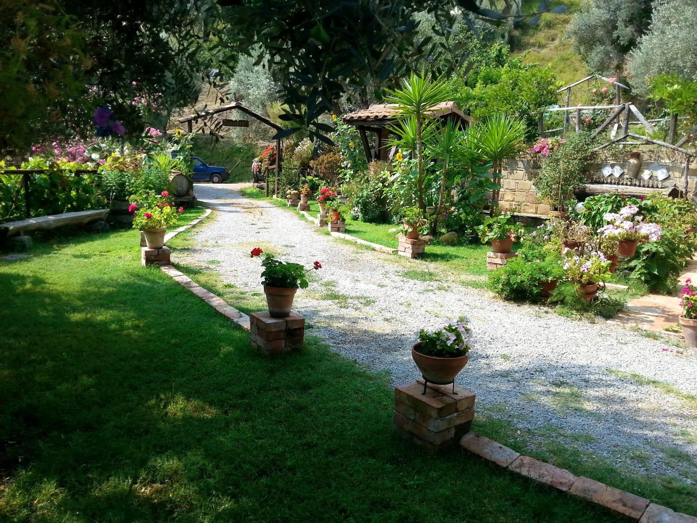 One bedroom appartement with sea view shared pool and enclosed garden at Reitano 5 km away from the beach