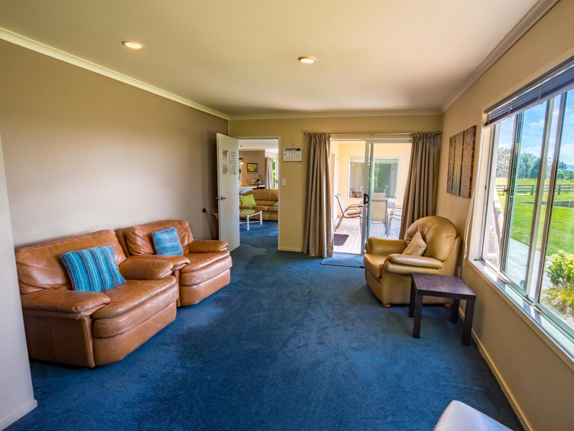 La Casa Al Mare - Golden Bay Beach House
