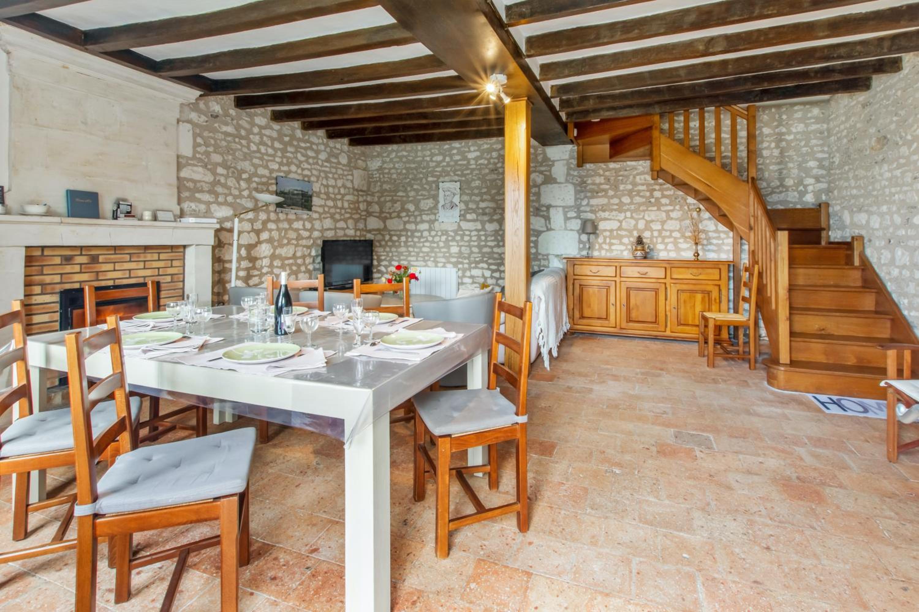 Maison de 3 chambres avec jardin clos et wifi a Assay