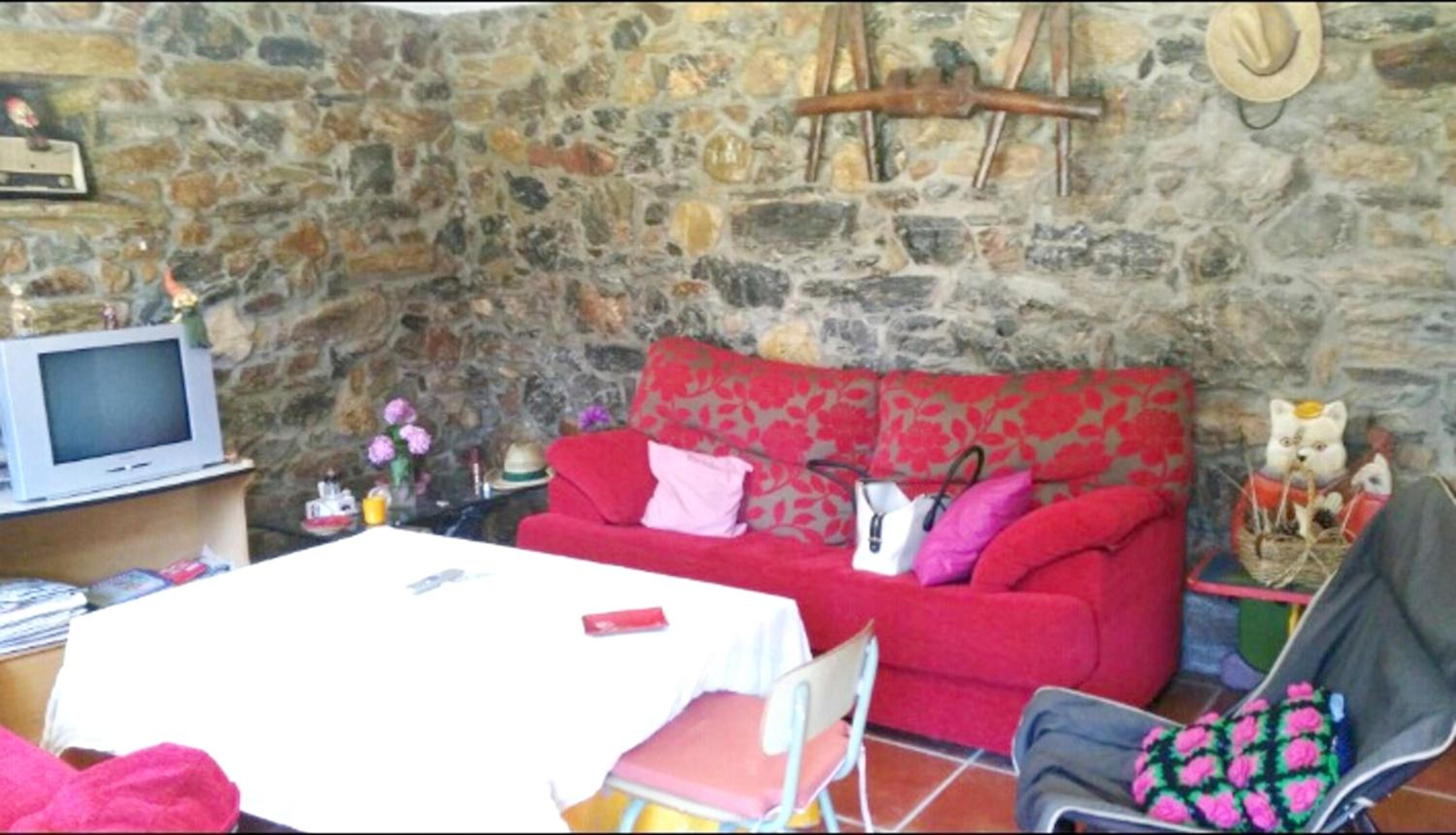 4 bedrooms house with furnished garden at Baralla
