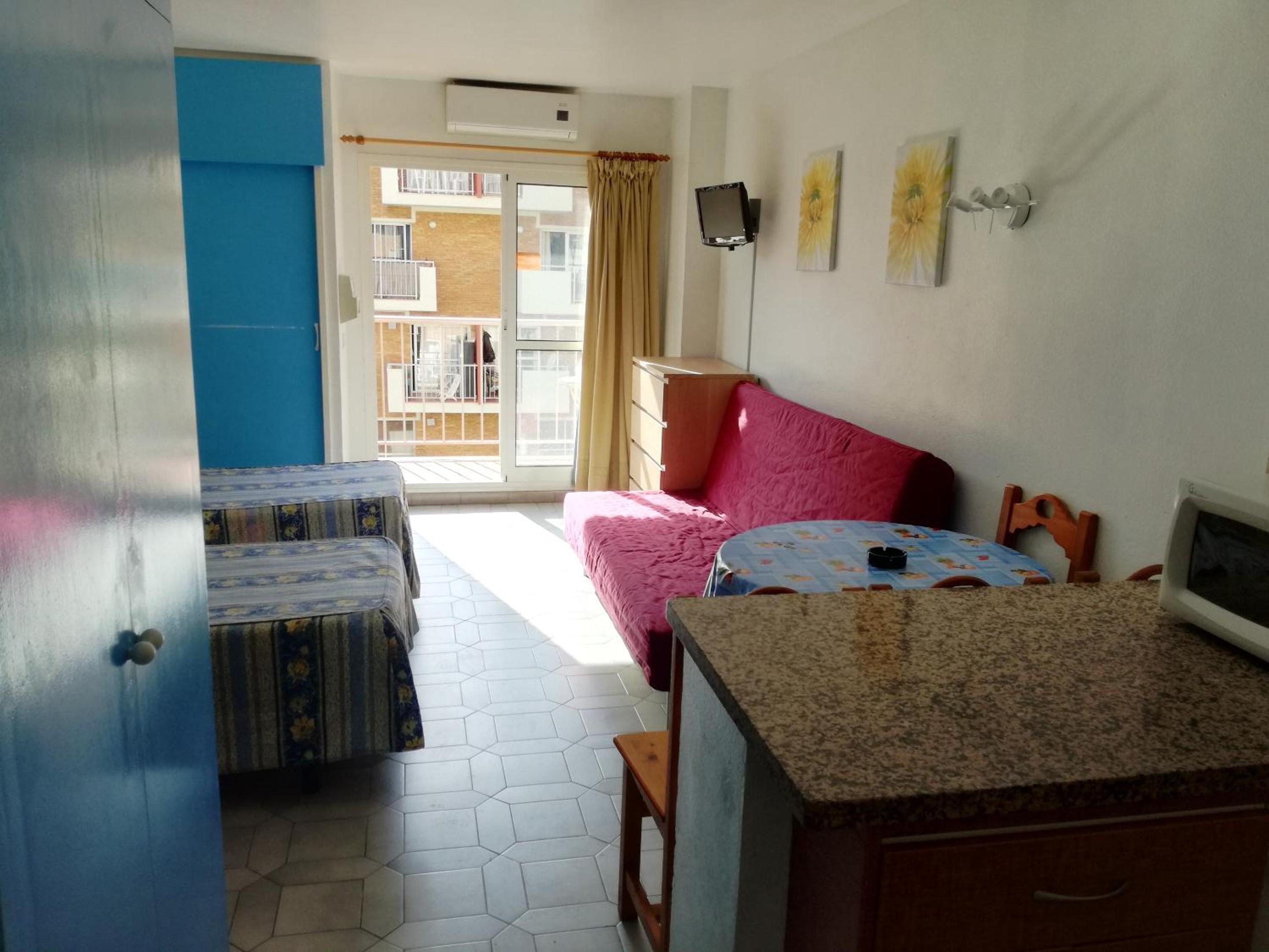 Studio at Benalmadena 500 m away from the beach with sea view shared pool and furnished balcony