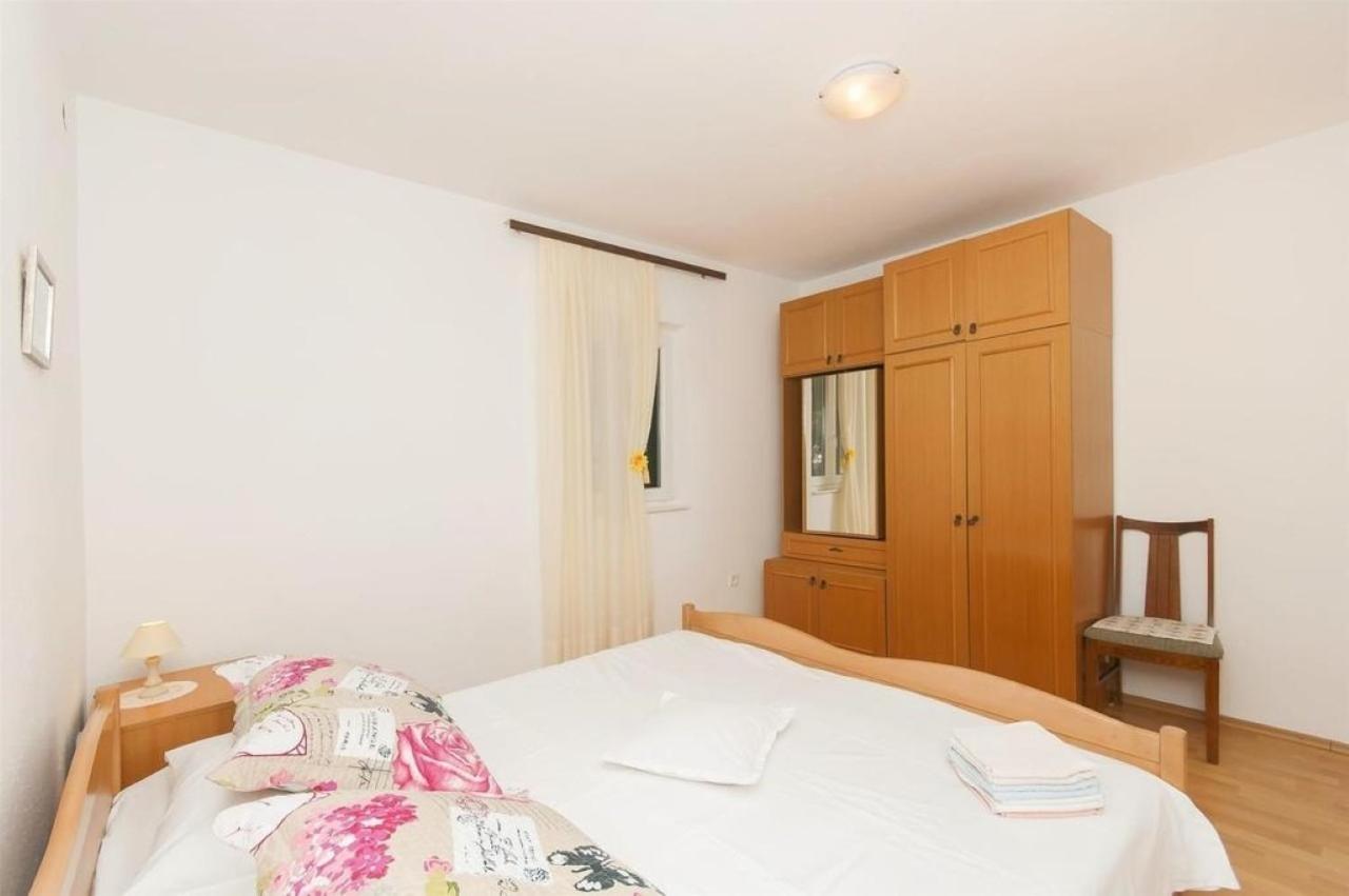 Apartments Srki - 50m from the sea view 3