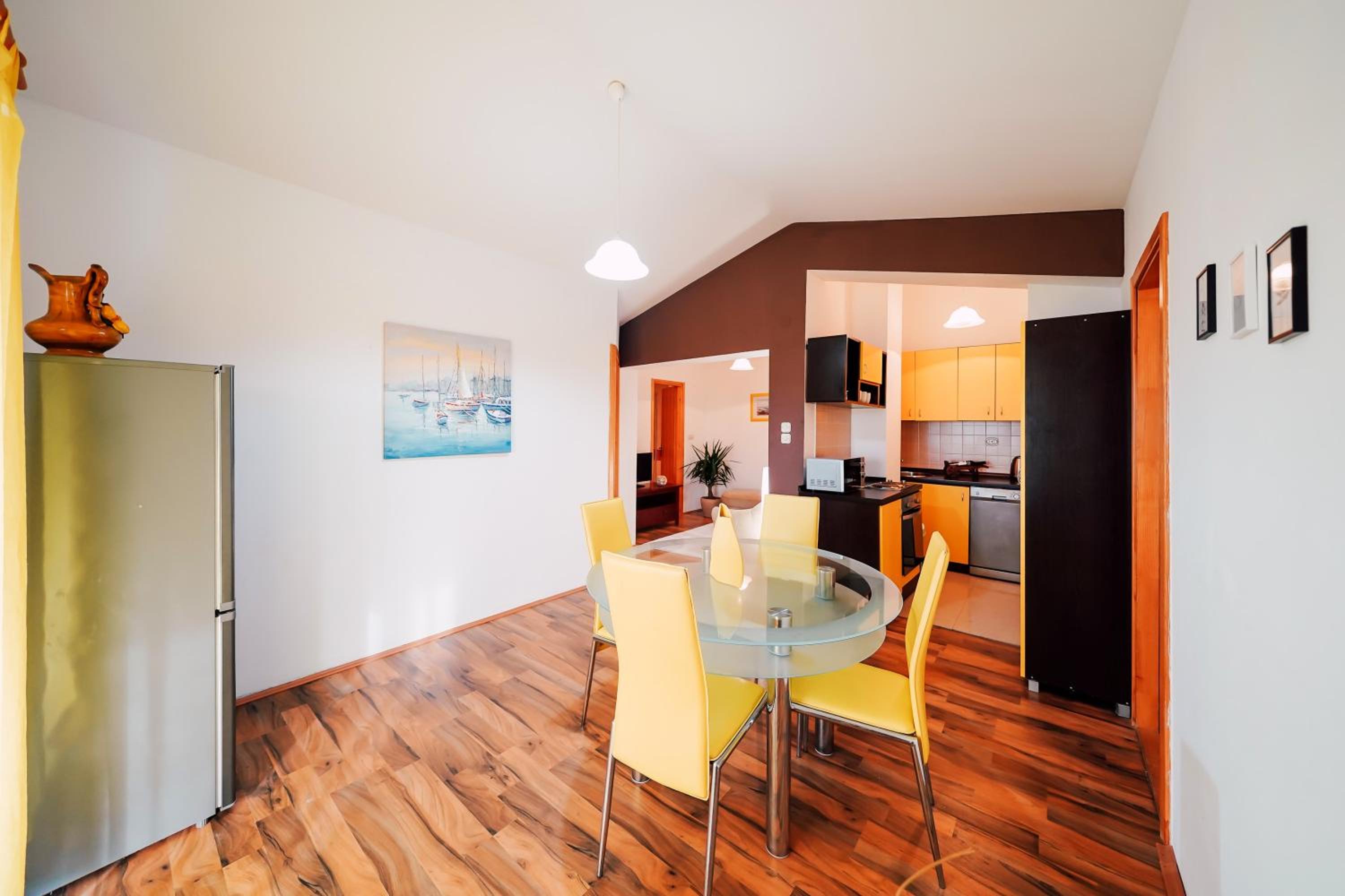 2 bedrooms appartement at Ljubac 300 m away from the beach with sea view shared pool and furnished garden