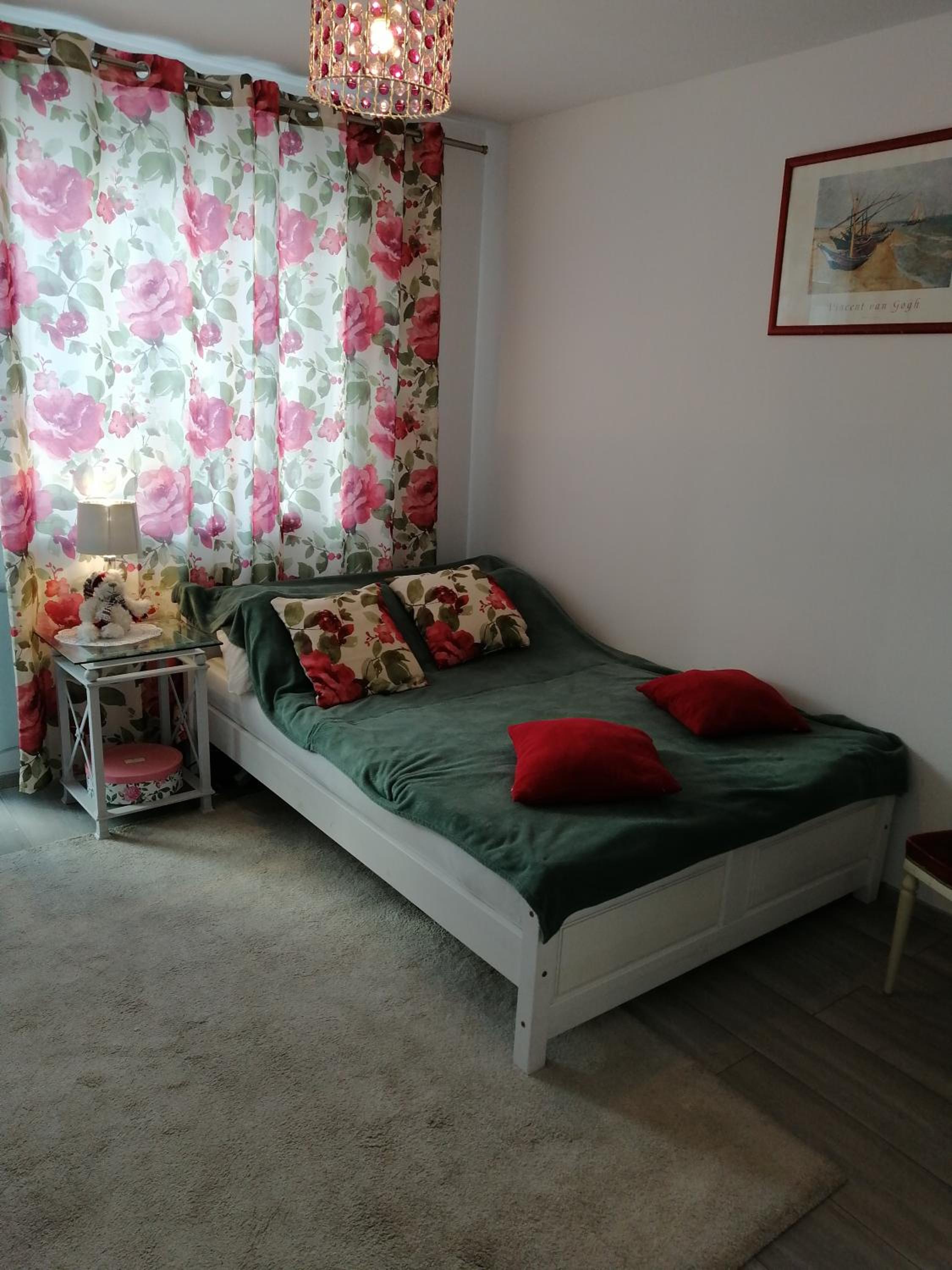 Apartament szafirowa25 pietro1
