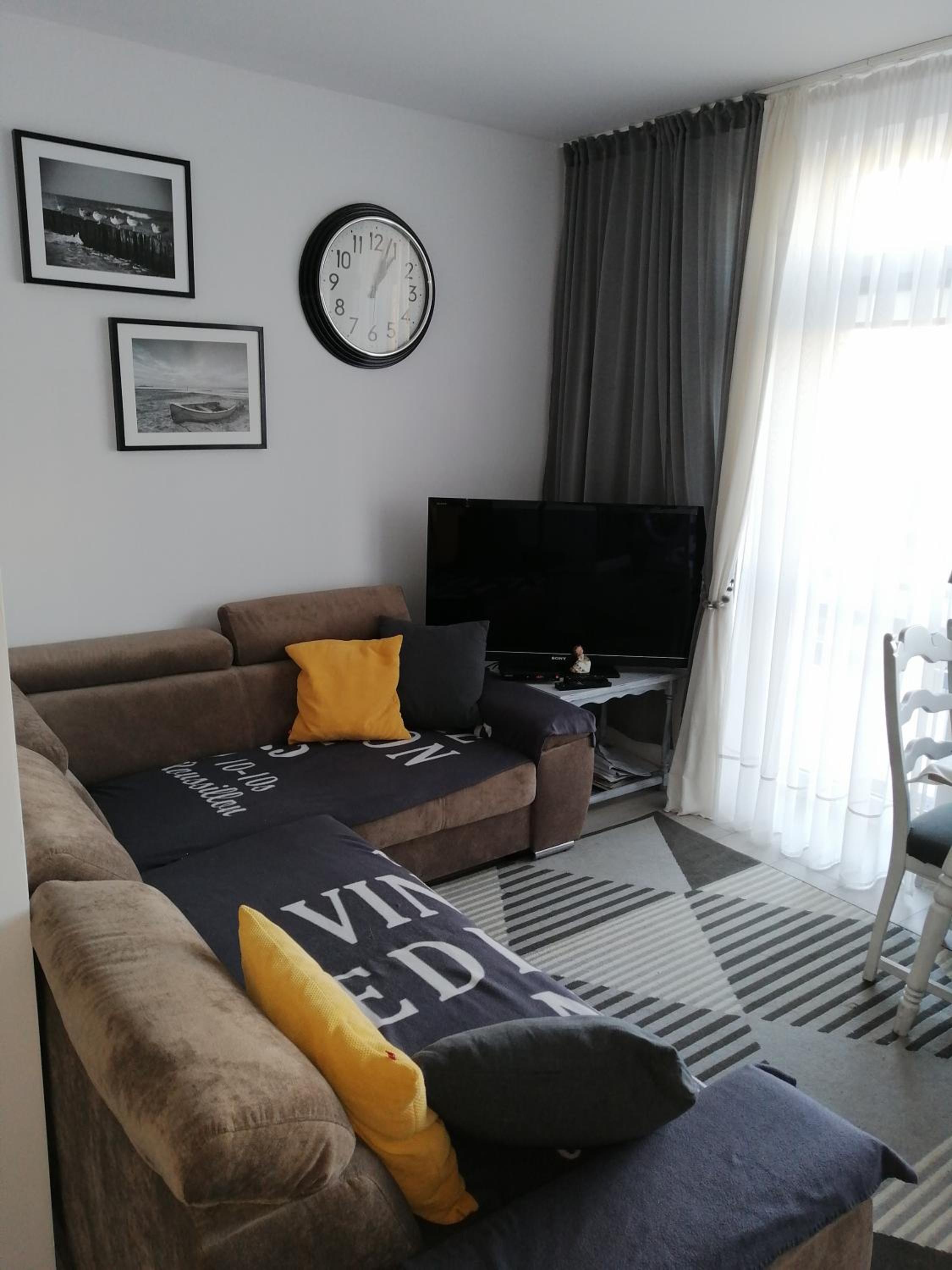 Apartament szafirowa25 pietro1