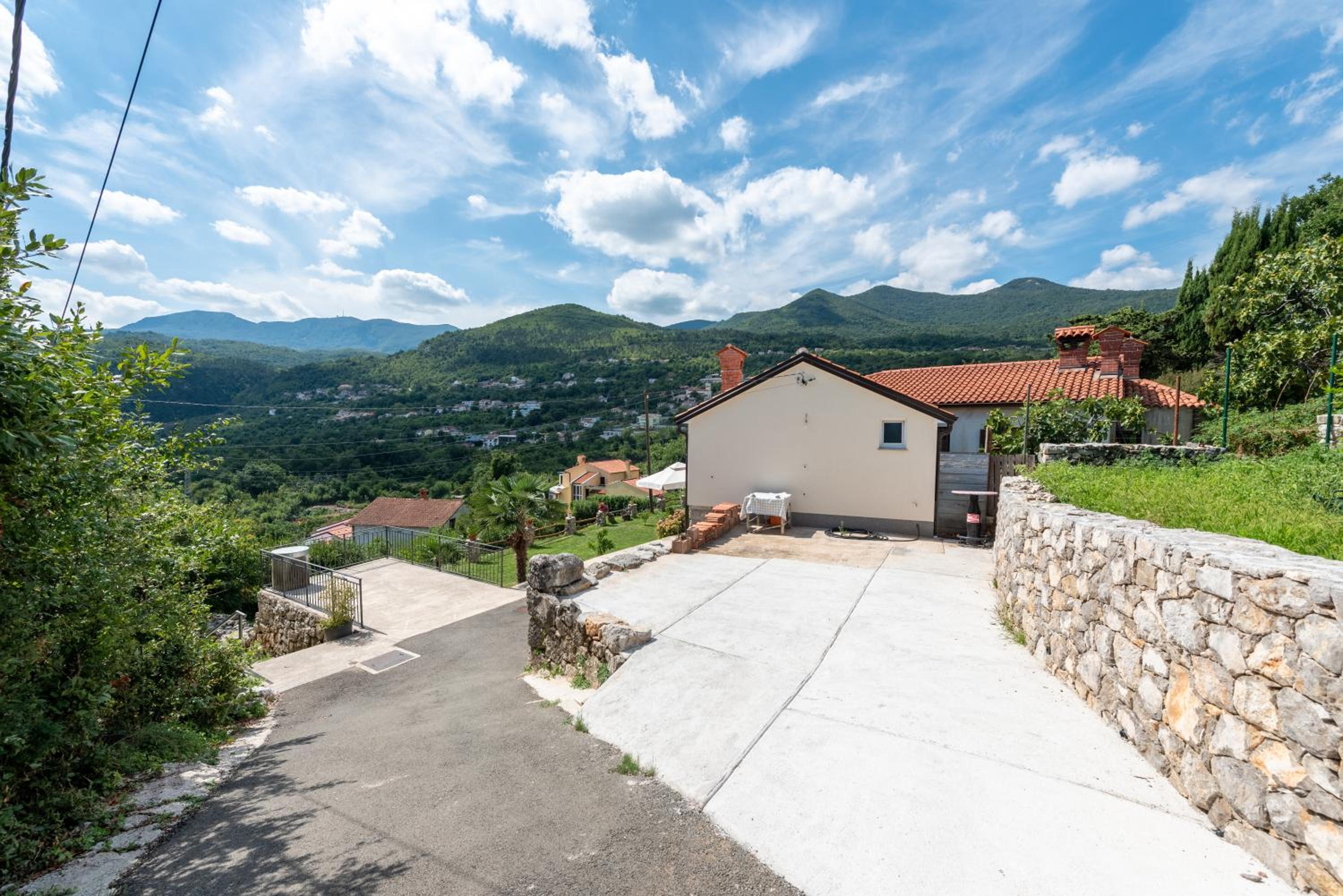 Sea View Apartment with Garden near Opatija view 5