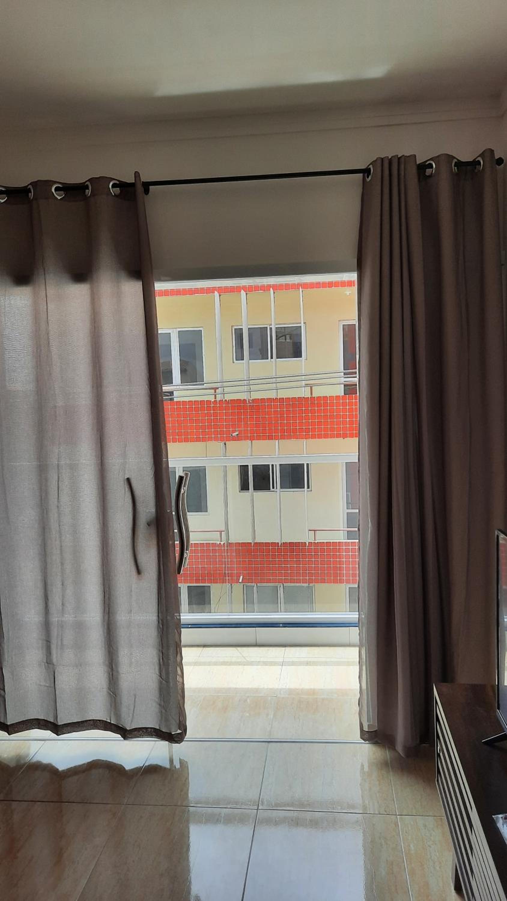 Apartamento mobiliado com varanda no centro de paulo afonso