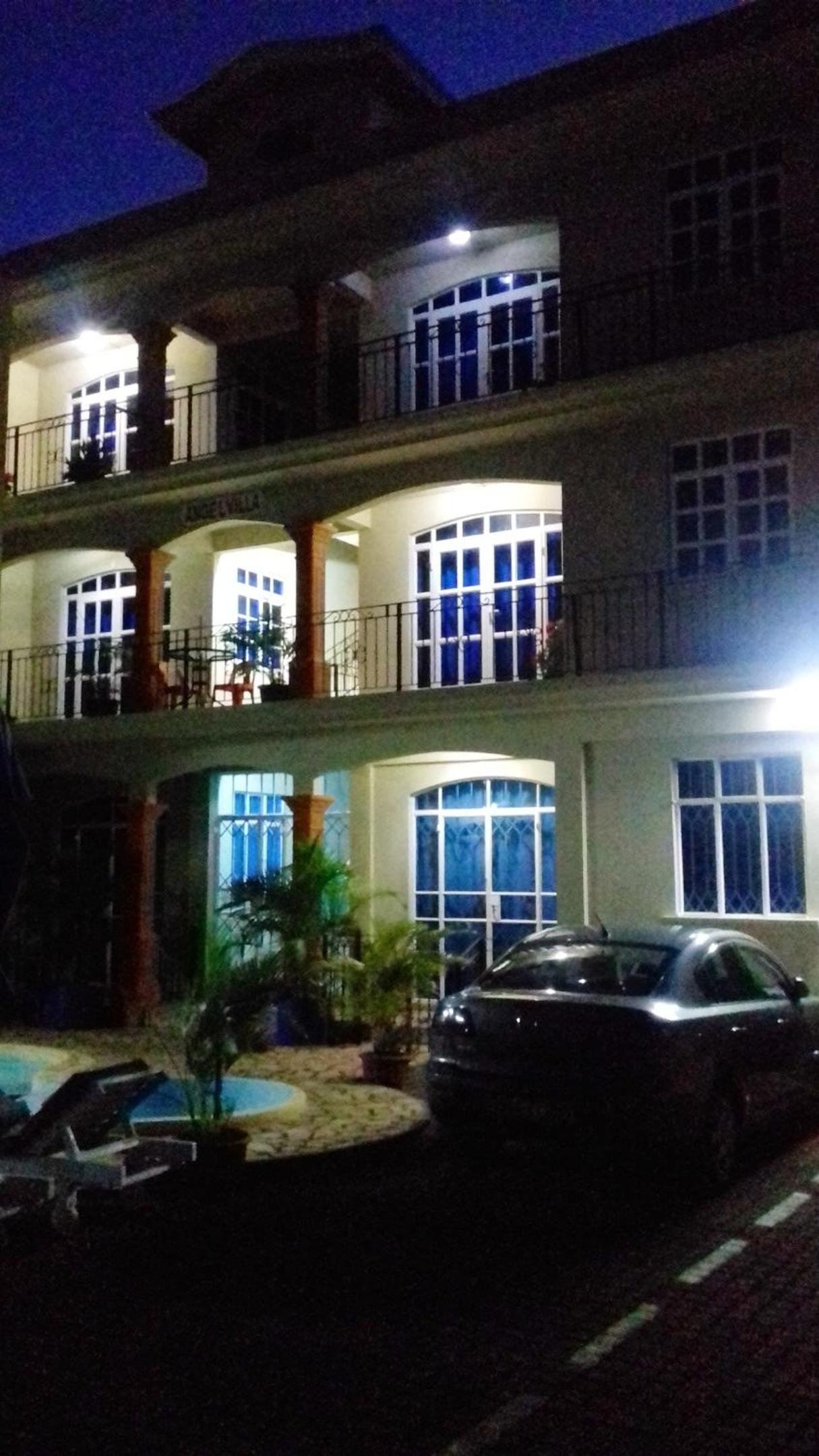 2 bedrooms appartement at Pointe aux Piments 200 m away from the beach with sea view shared pool and terrace