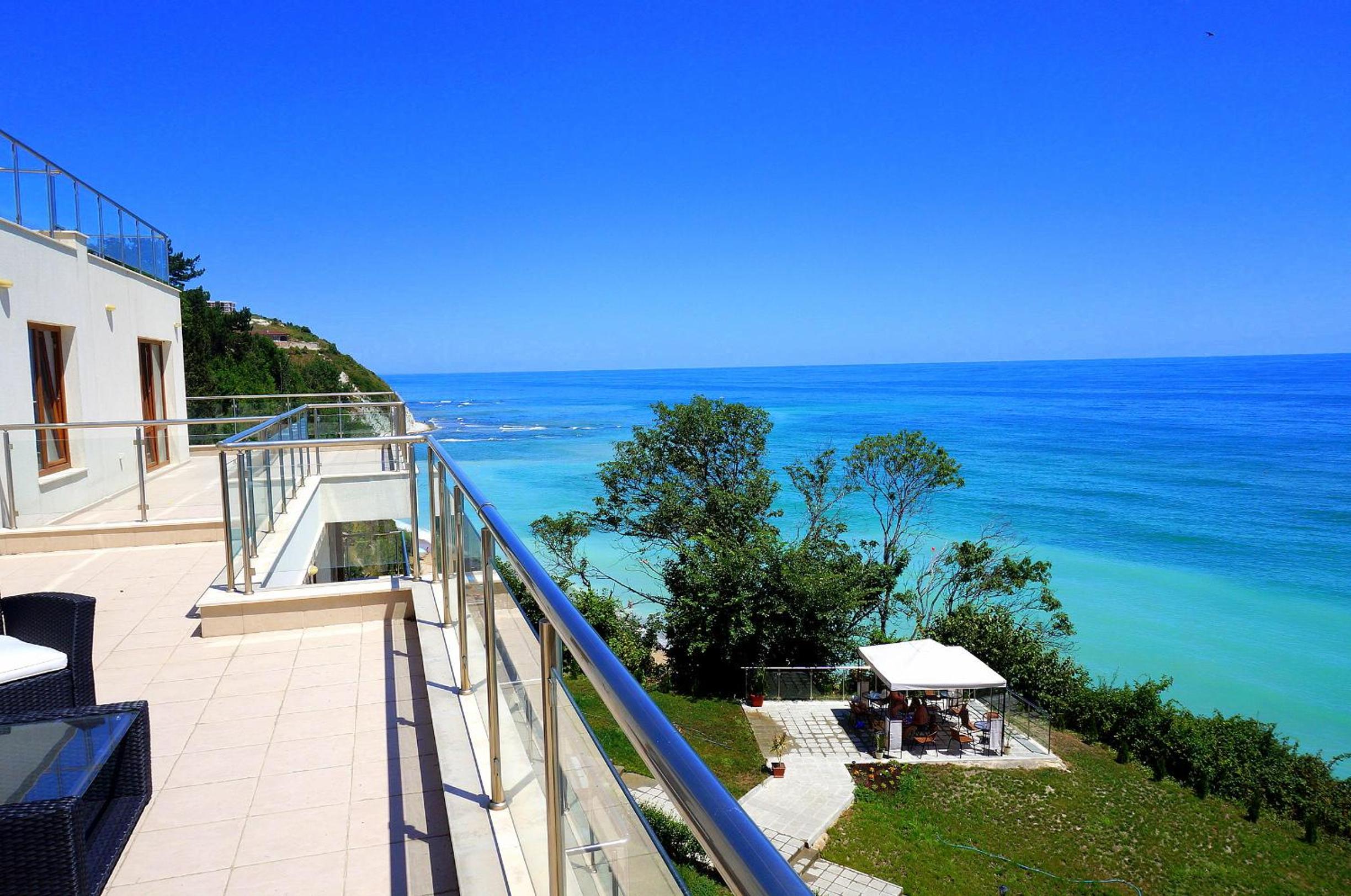 Apartments Byala Cliff First Line