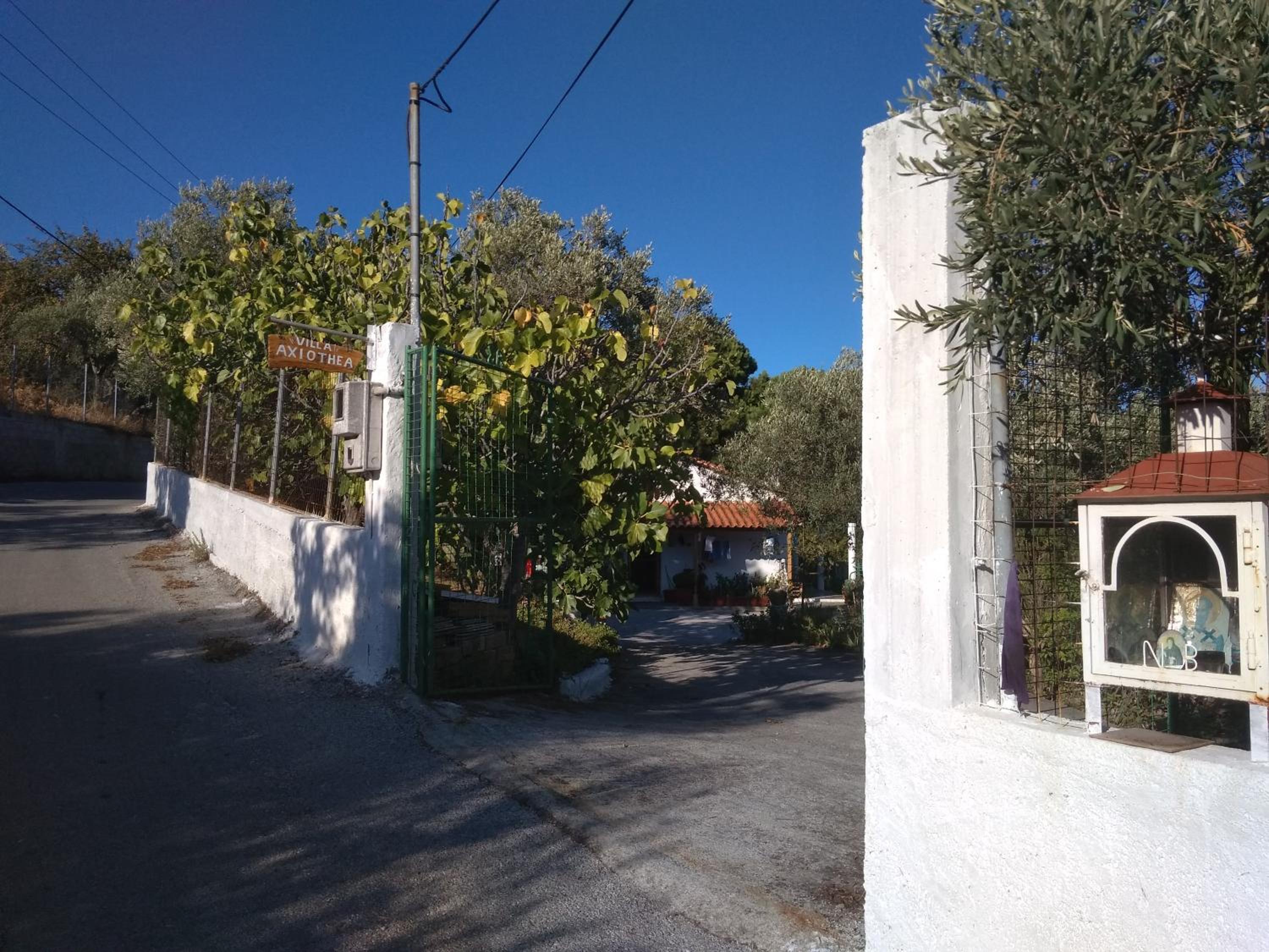 villa axiothea