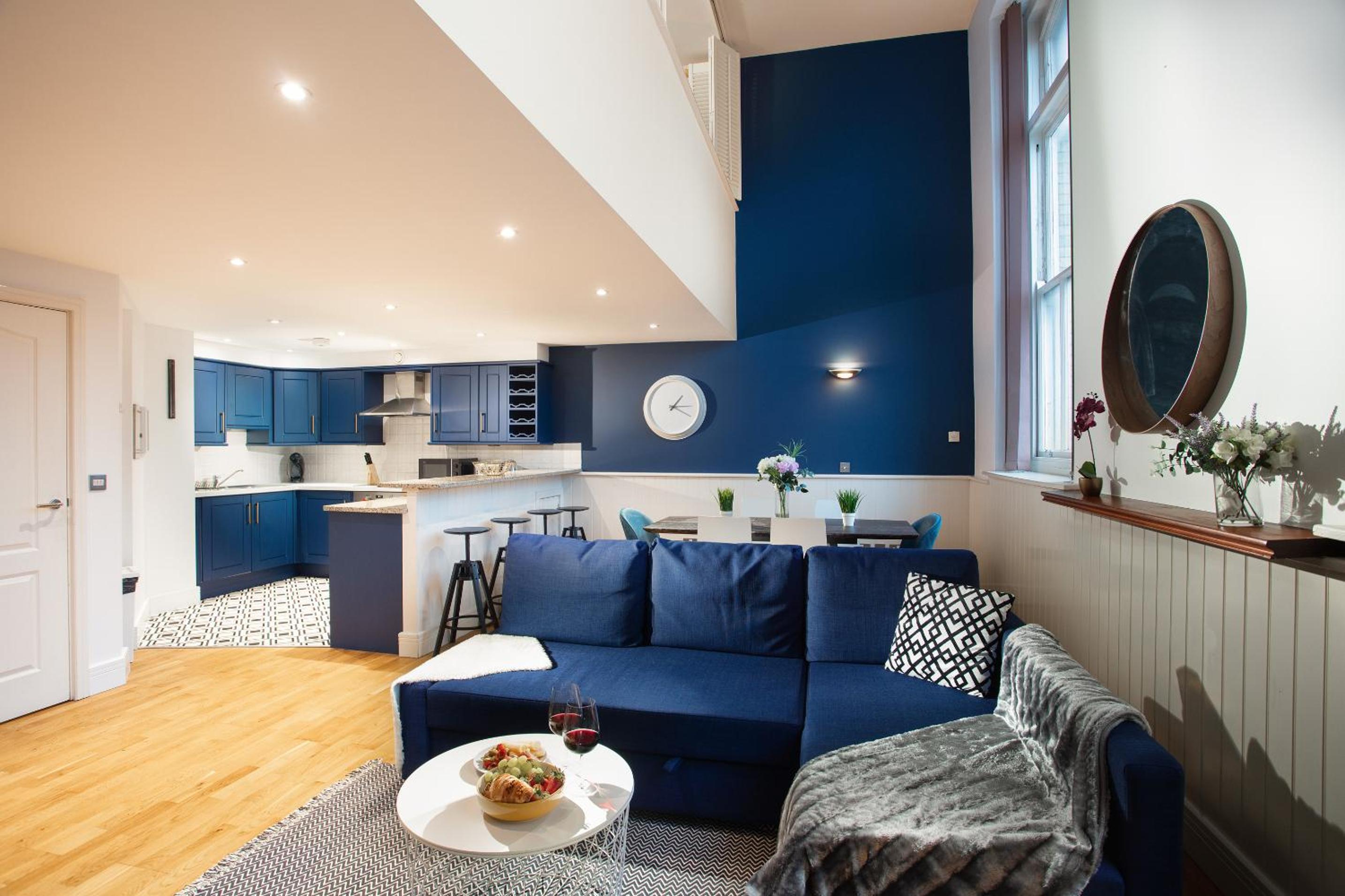 Plymouth Central Duplex Apartment - Private Parking - Sleeps 6 - Habita Property view 2