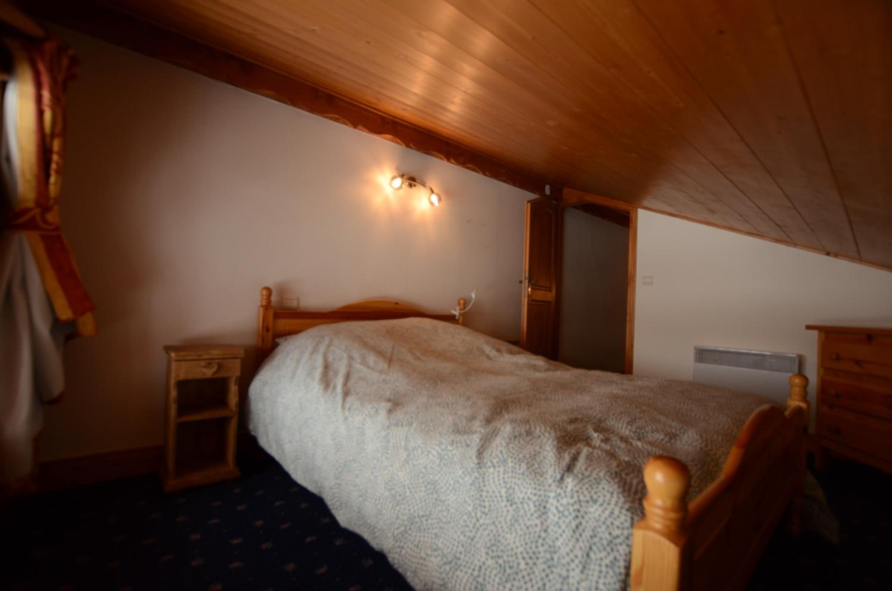 Chalet A, Village des Lapons Les Saisies, 3 chambres et 1 espace nuit mezzanine view 5