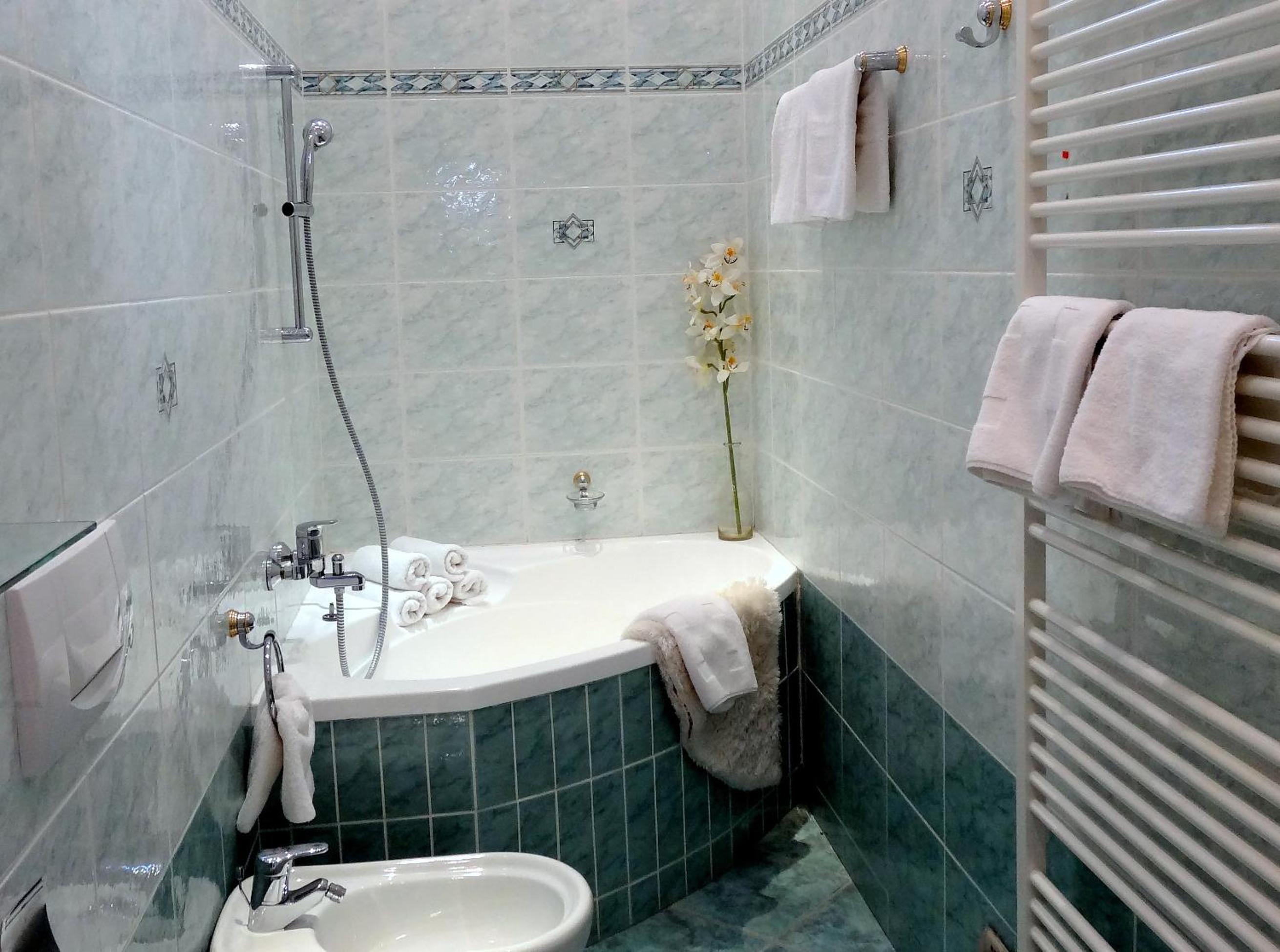 Photo 36