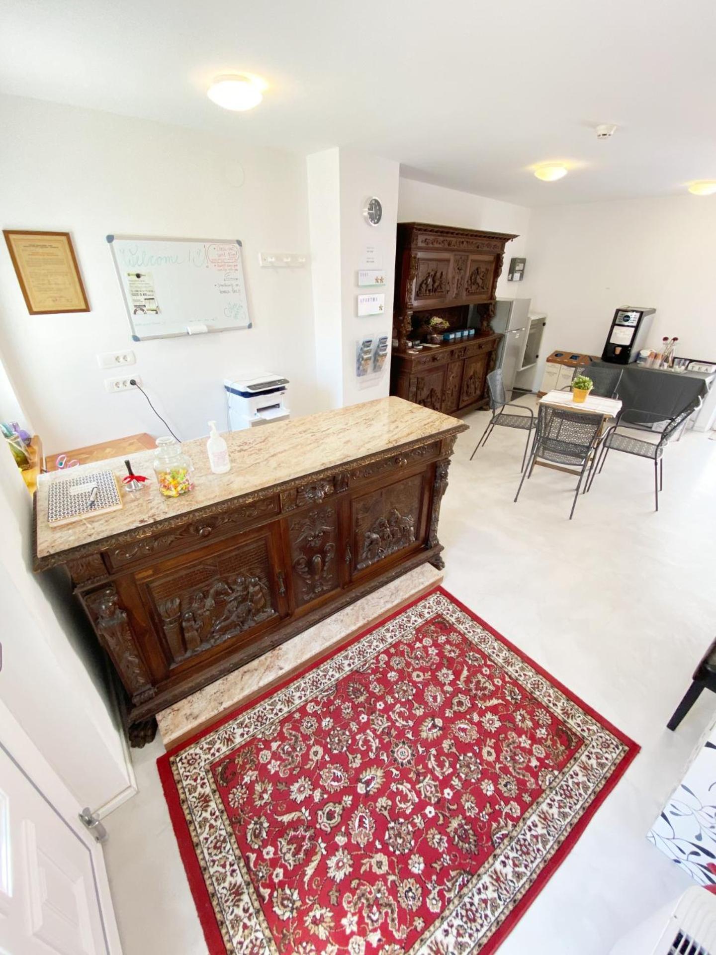 Guest House Via Flavia view 3
