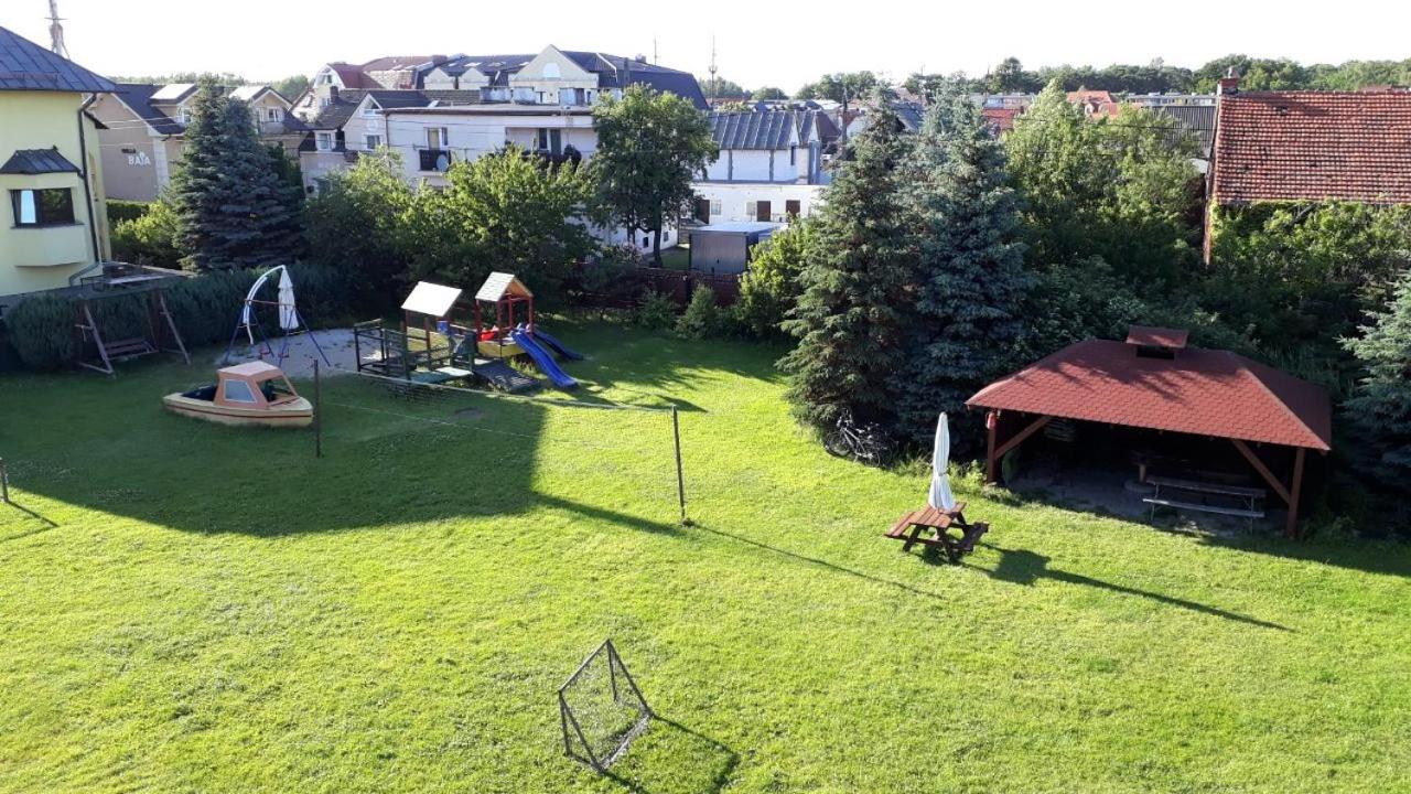 Photo 23
