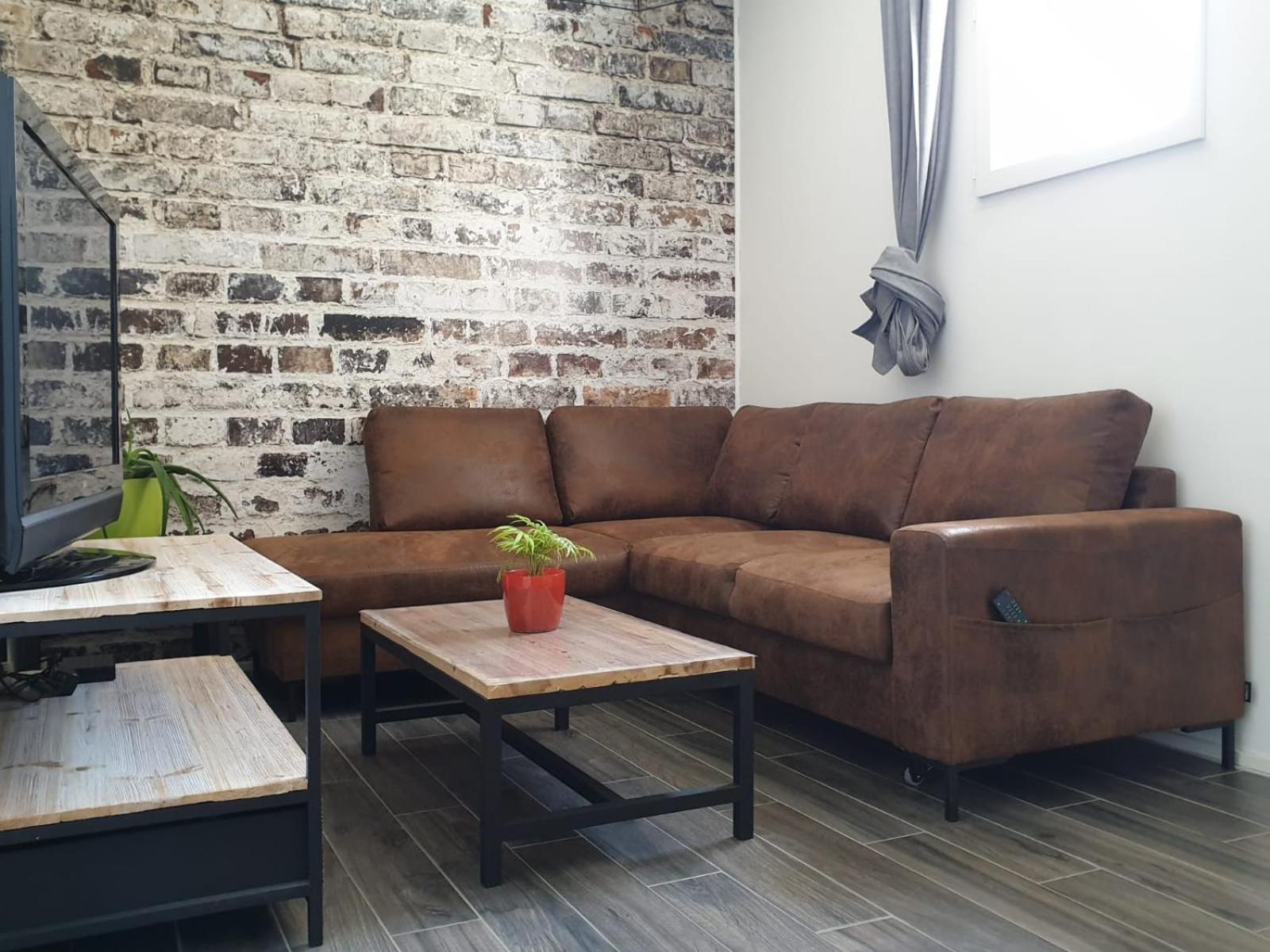 Design Industriel avec Terrasse Privative