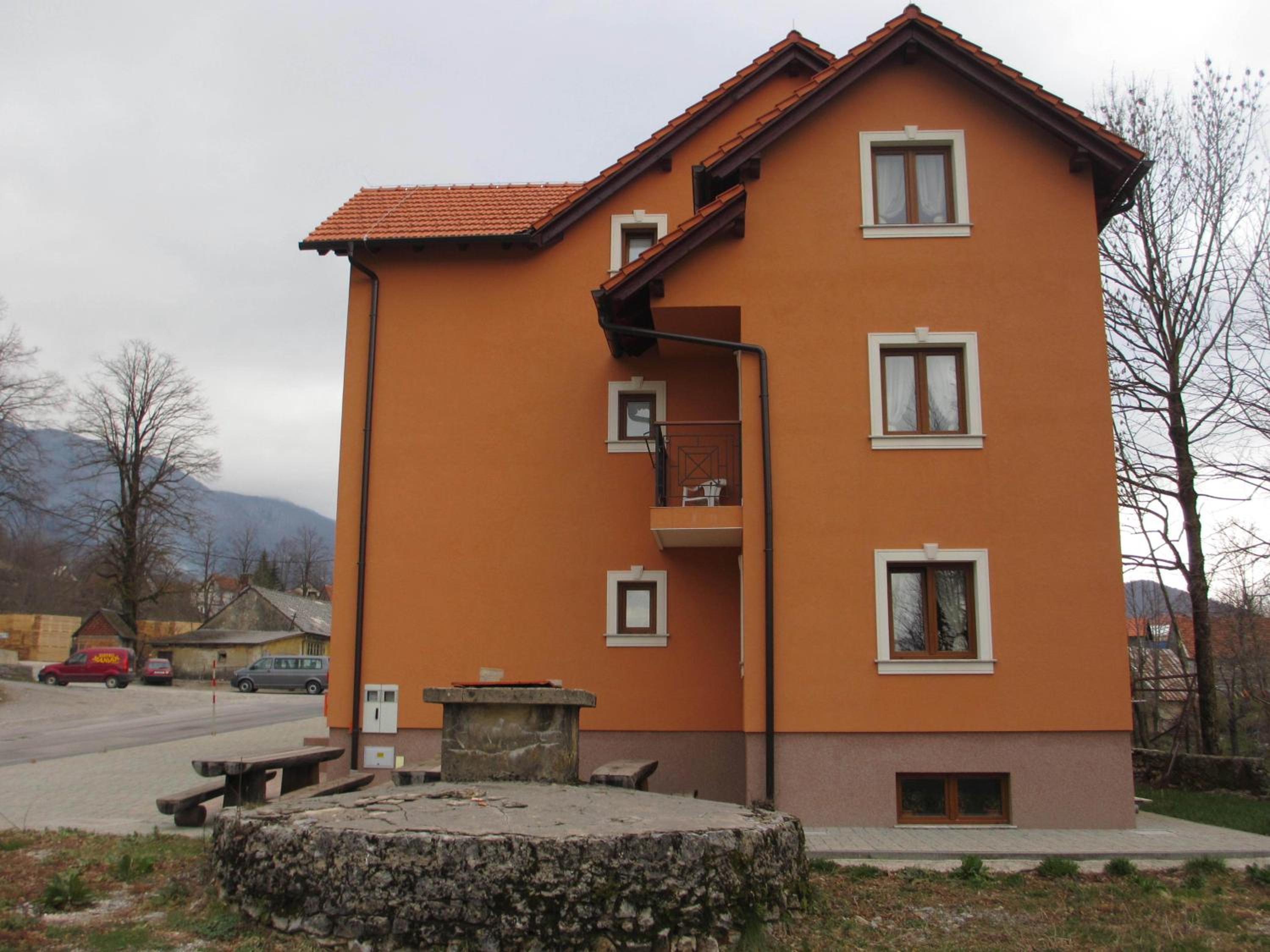 Photo 47