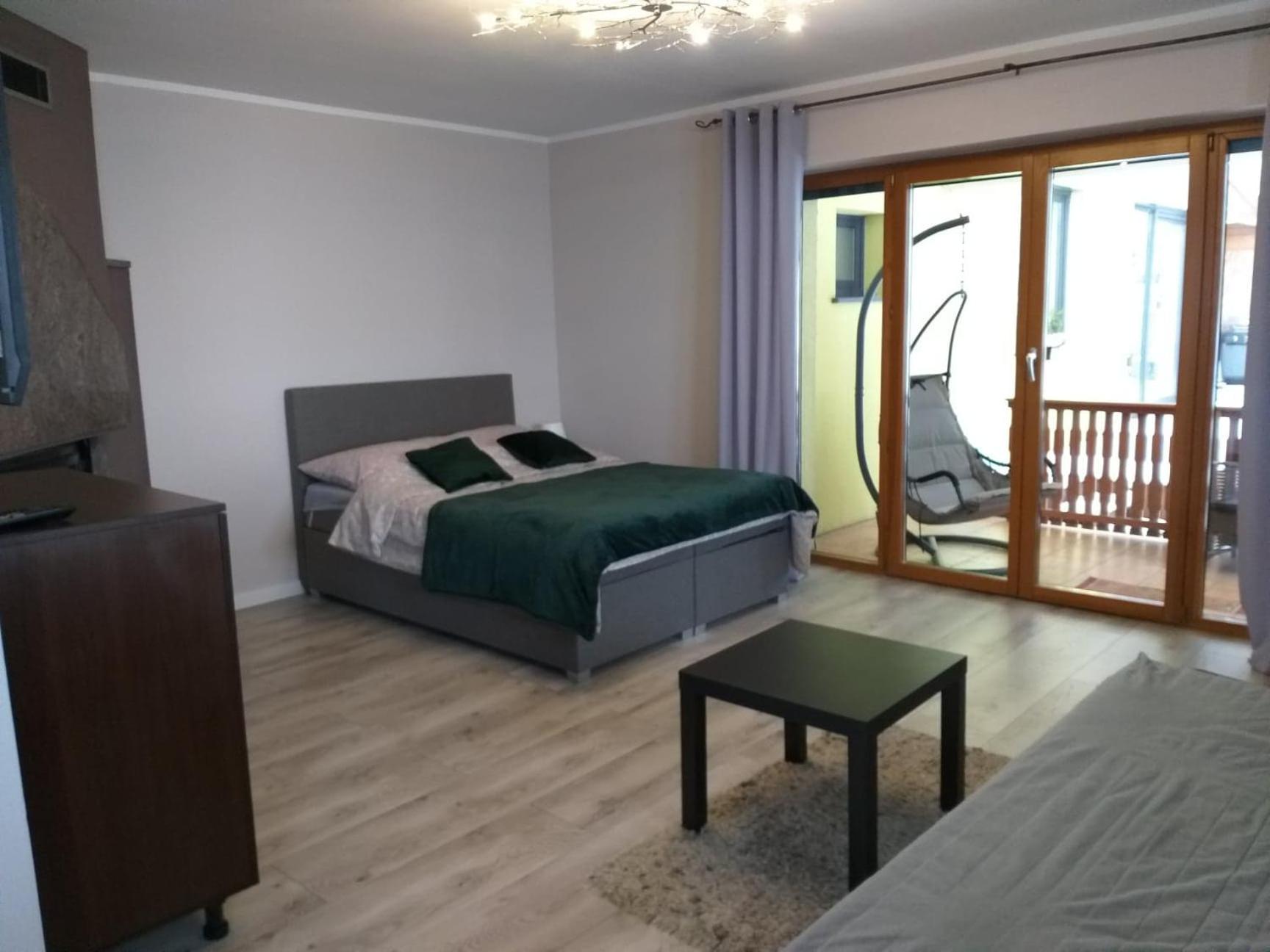 Domek pod świerkami view 3