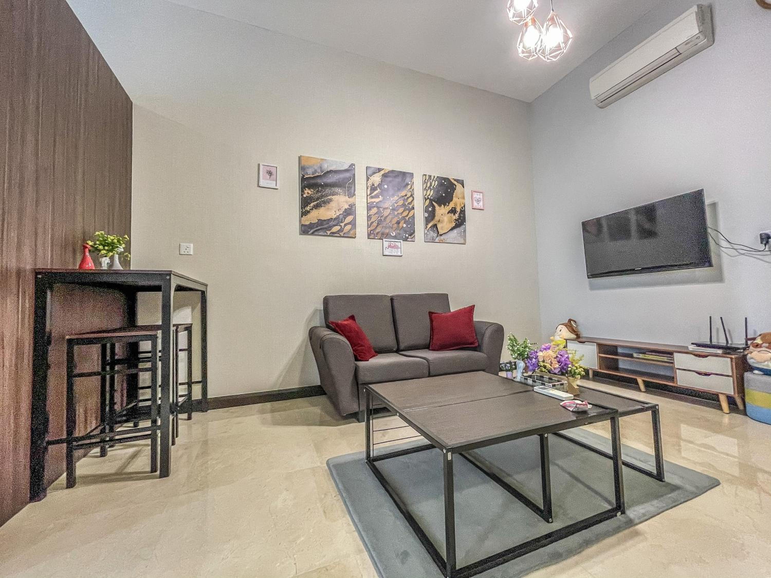 Melaka Vacations - Cozy Malacca Strait Studio  Highest View 180 - Property Image 17