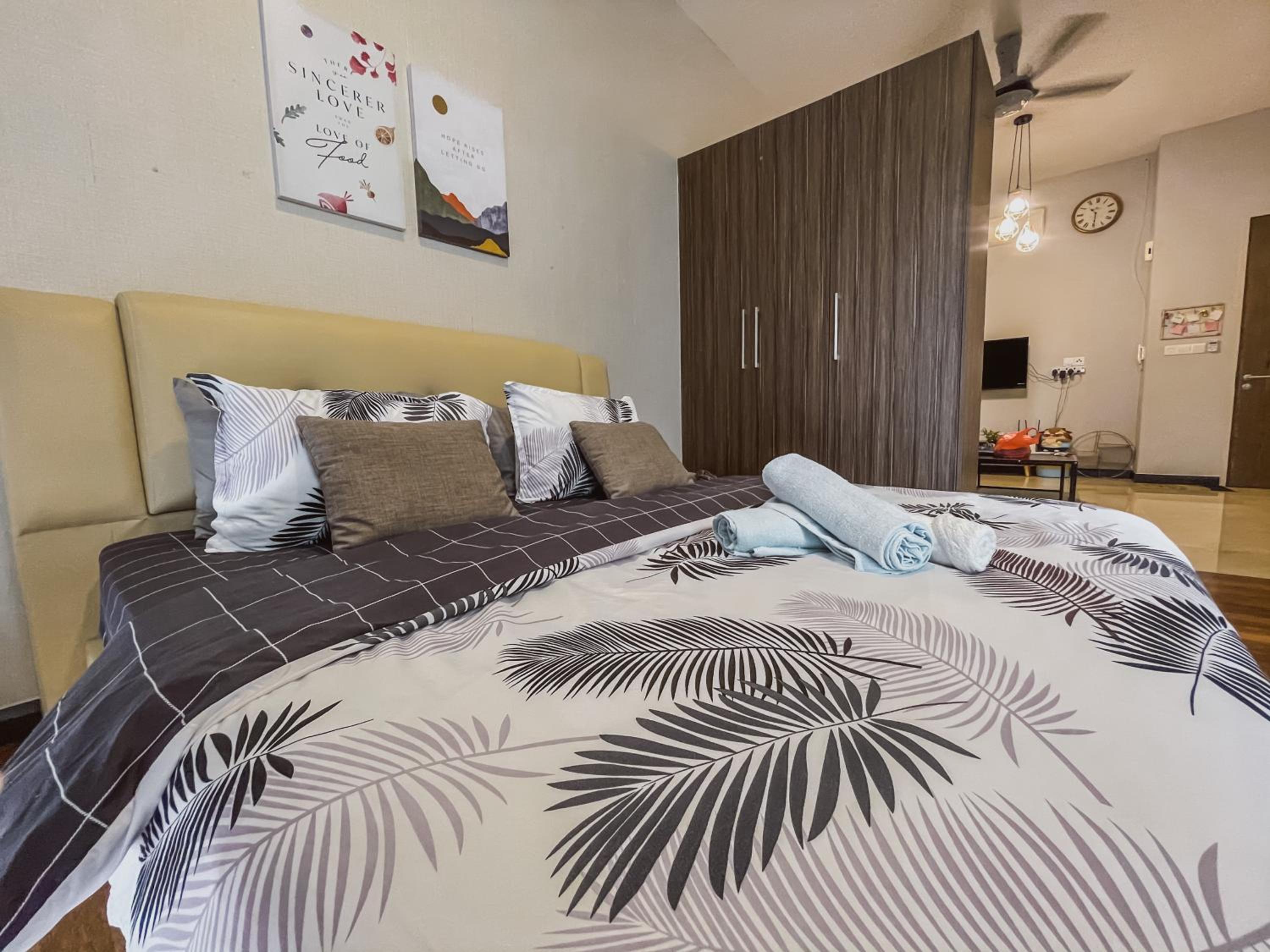 Cozy Malacca Strait Studio @ Highest View 180° photo 1