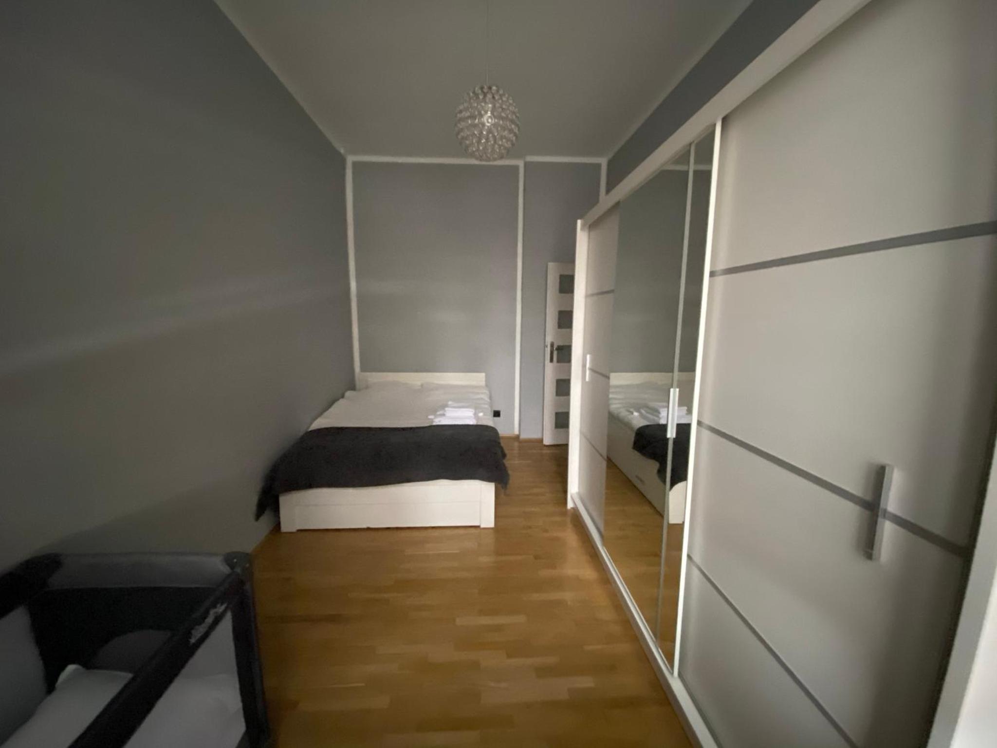 Apartament F21 Deluxe w Bielawie - Widok na Góry Sowie