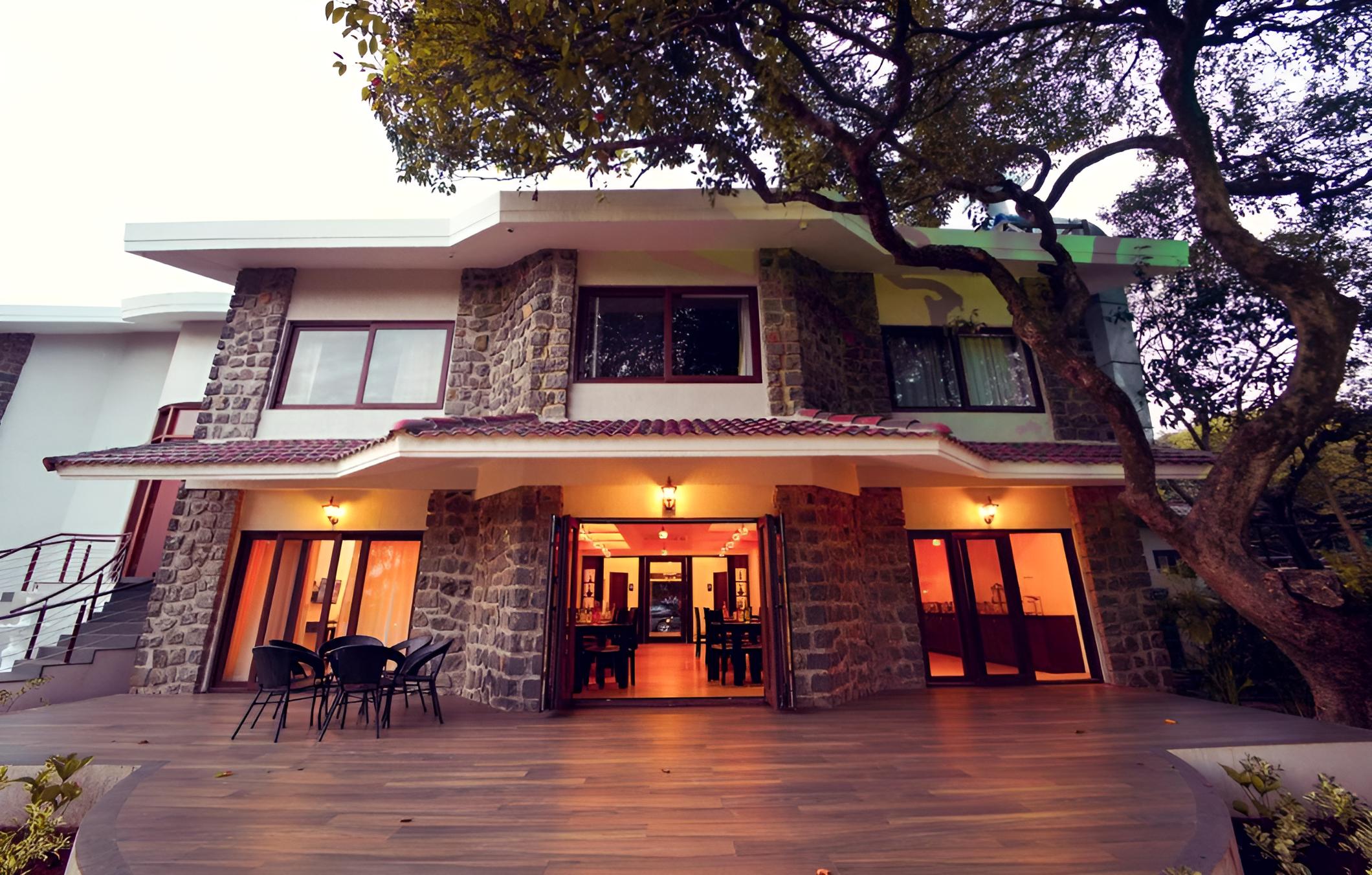 hotel building